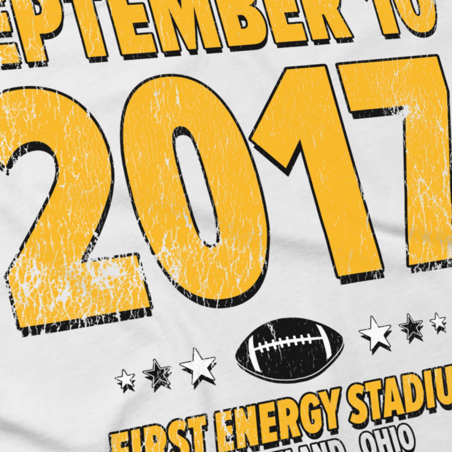 IO|football-2017-09-10-pittsburgh|comfort-colors-bw|Angle