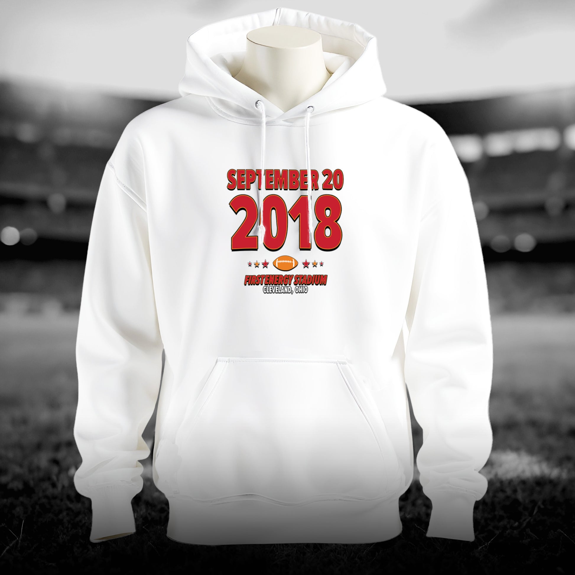 IO|football-2018-09-20-tampa-bay|hoodie-bw|Hero