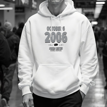IO|hockey-2006-10-06-los-angeles|hoodie-bw|Lifestyle