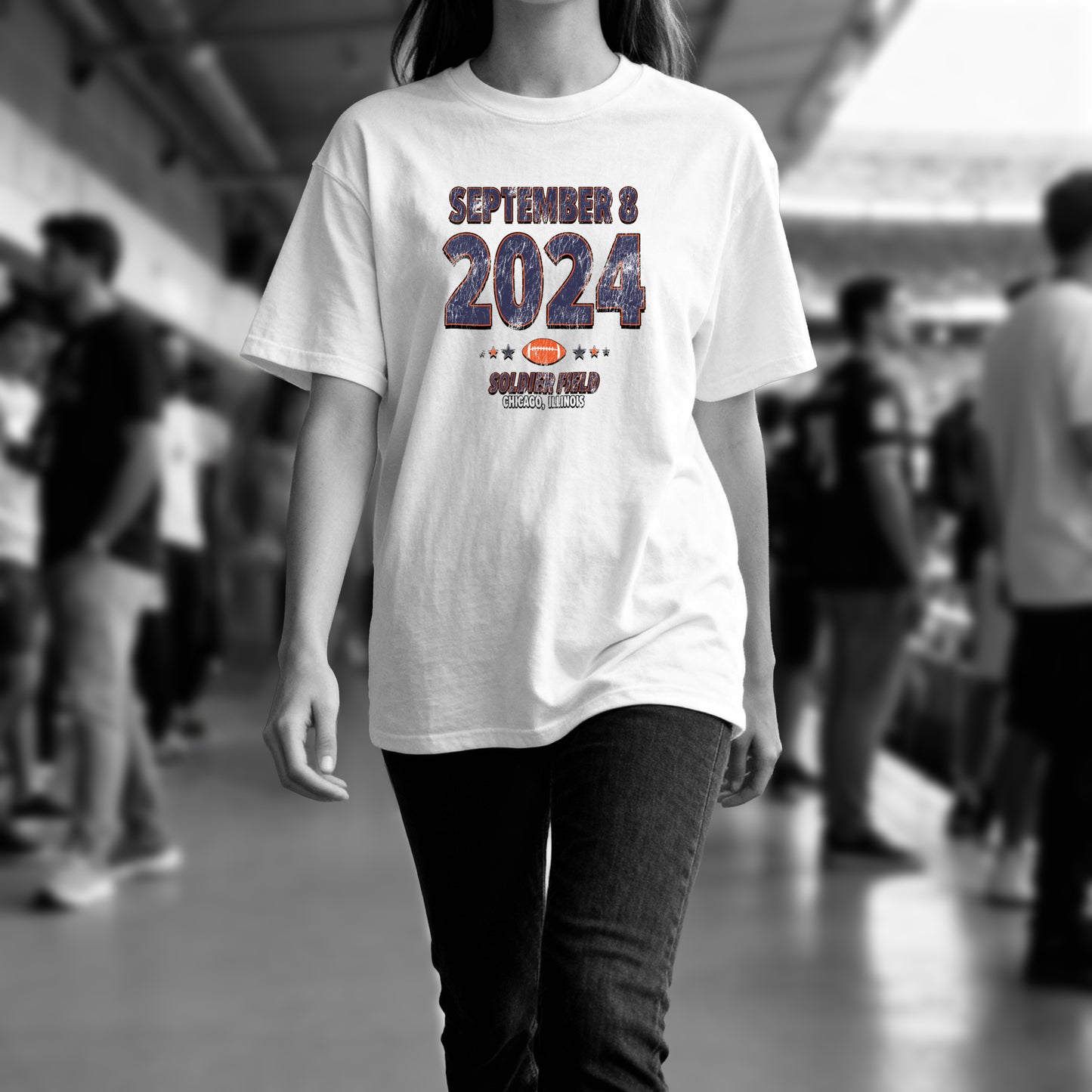 IO|football-2024-09-08-chicago|comfort-colors-bw|Lifestyle