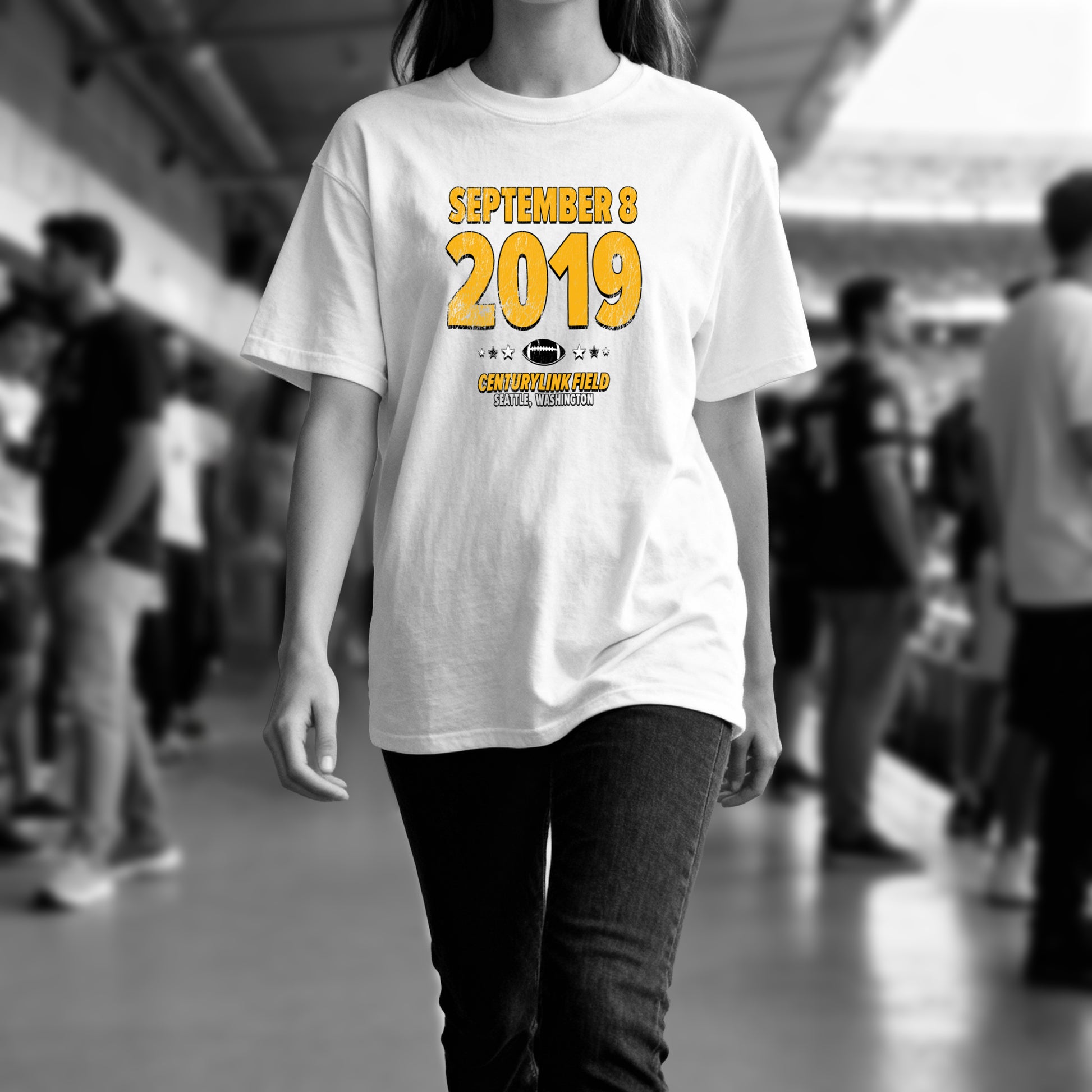 IO|football-2019-09-08-pittsburgh|comfort-colors-bw|Lifestyle