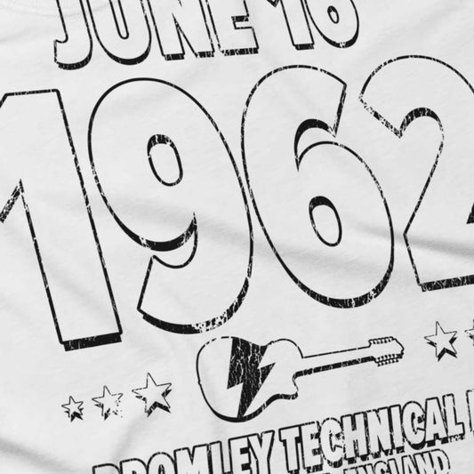 Angle — Starglam – 1962 – Comfort Colors (Black & White)
