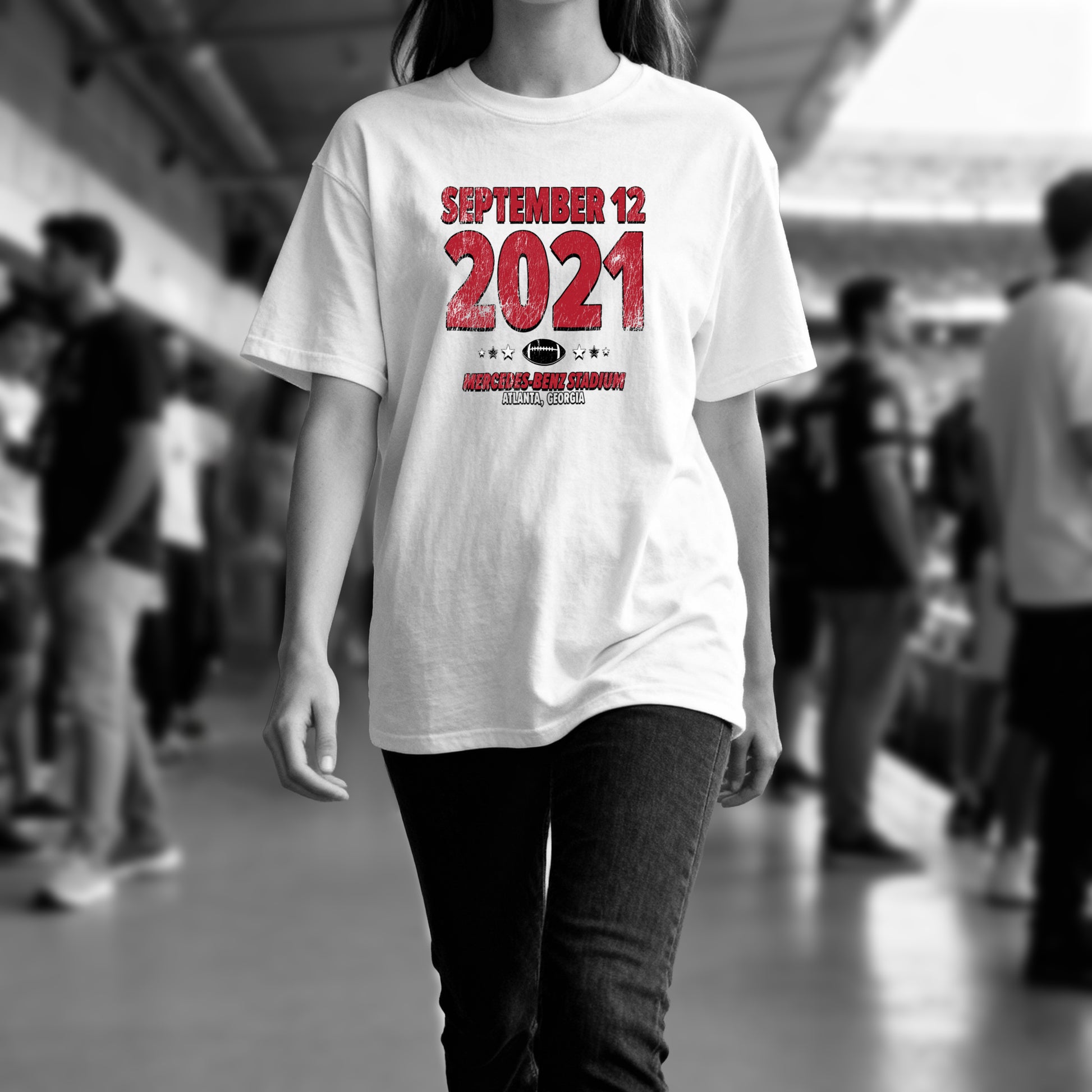 IO|football-2021-09-12-atlanta|comfort-colors-bw|Lifestyle