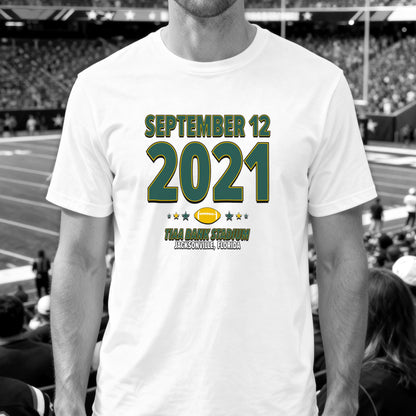 IO|football-2021-09-12-green-bay|origin-tee-bw|Lifestyle