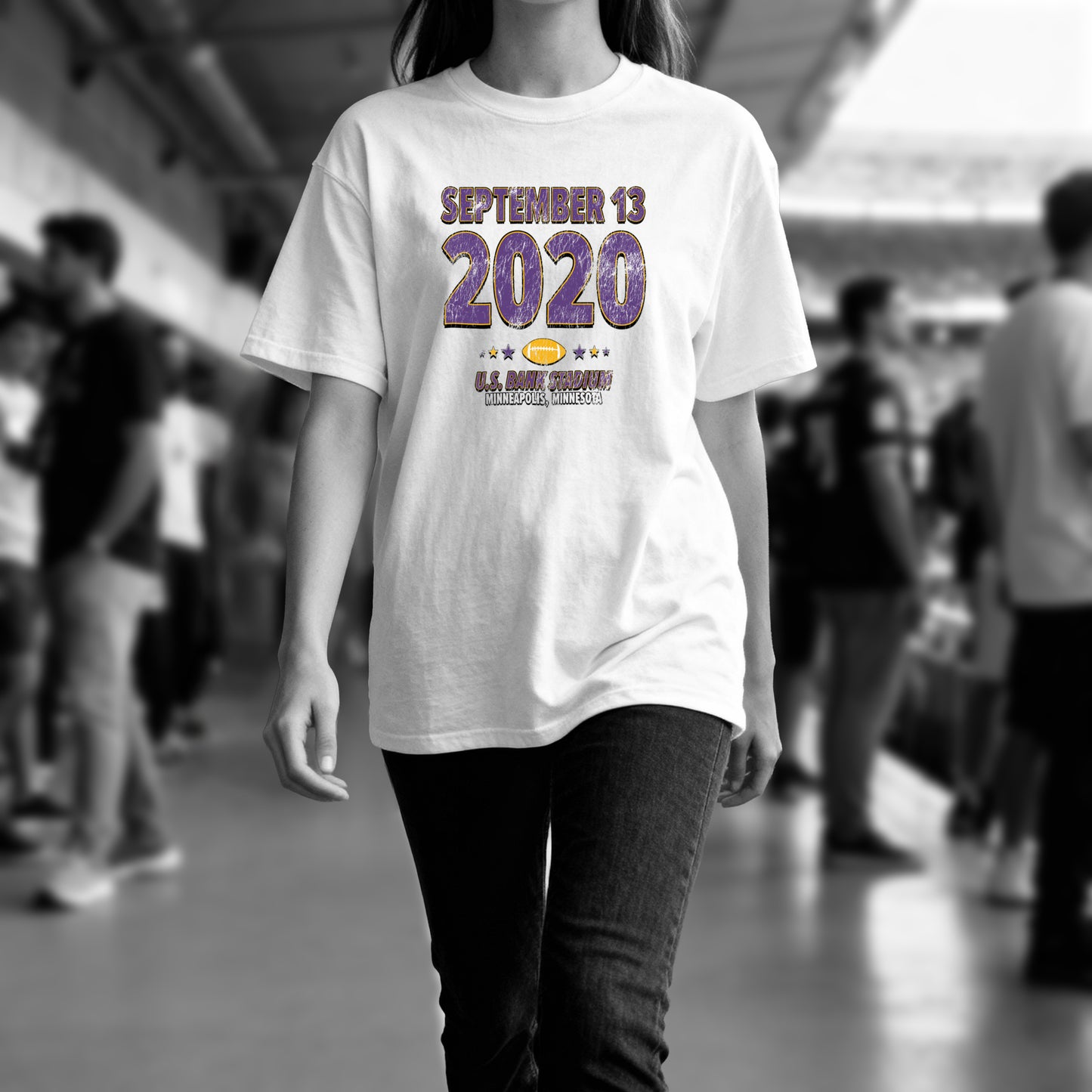 IO|football-2020-09-13-minnesota|comfort-colors-bw|Lifestyle