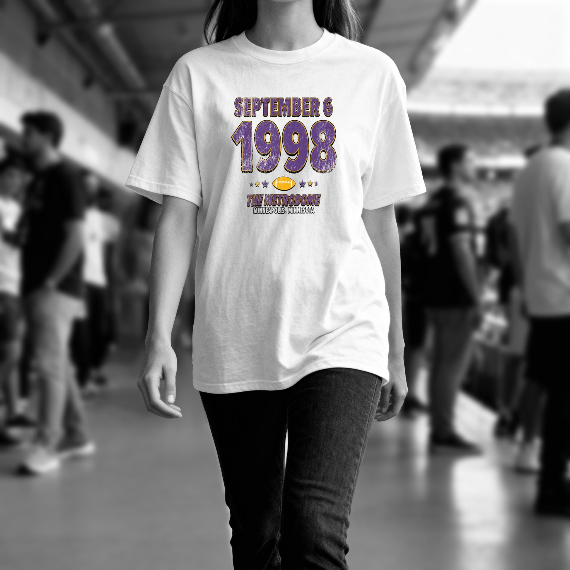 IO|football-1998-09-06-minnesota|comfort-colors-bw|Lifestyle