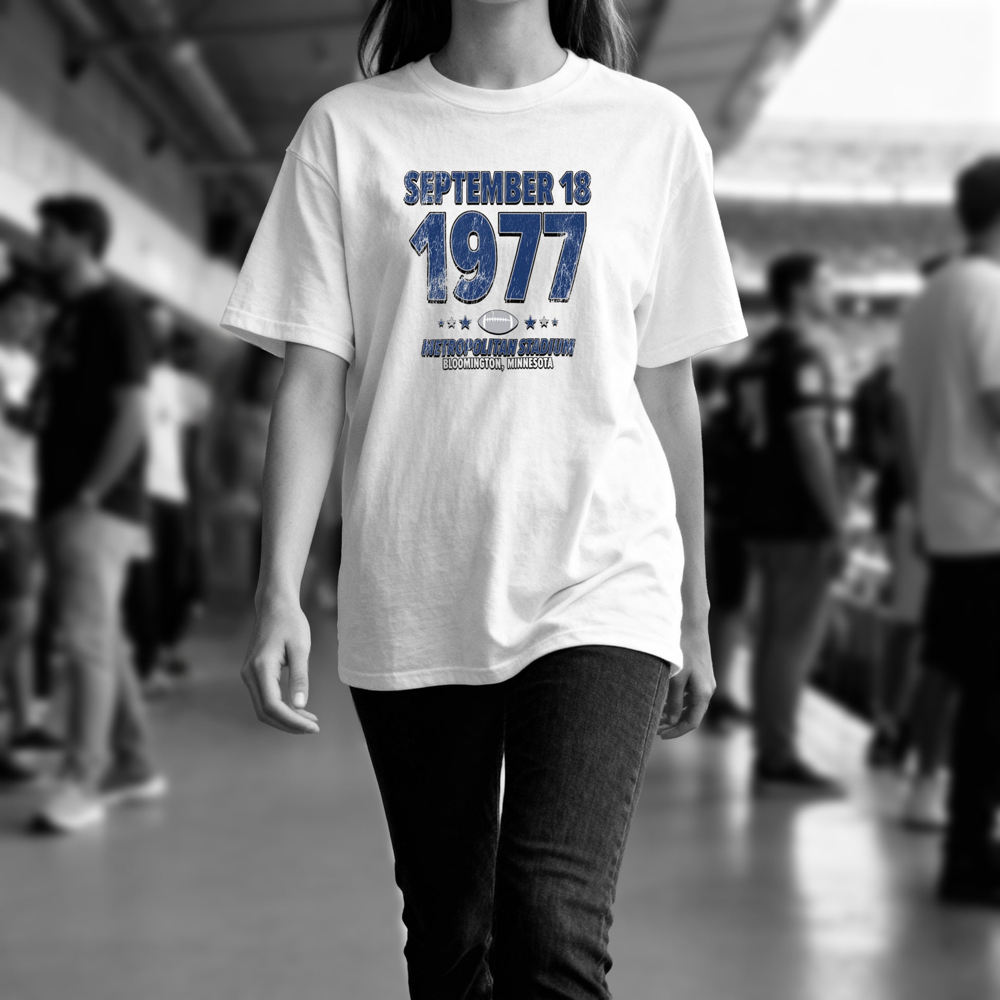 IO|football-1977-09-18-dallas|comfort-colors-bw|Lifestyle