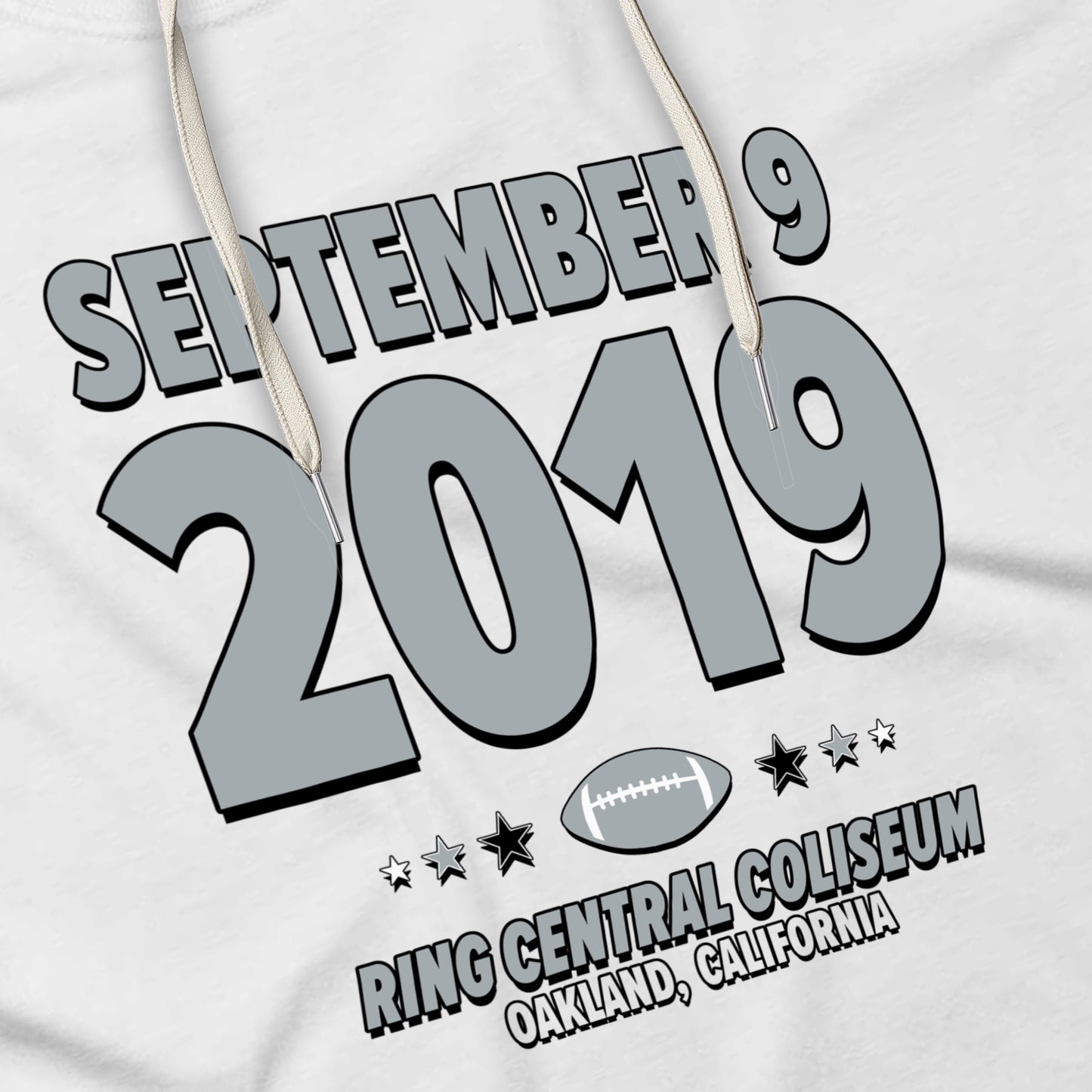 IO|football-2019-09-09-las-vegas|hoodie-bw|Angle