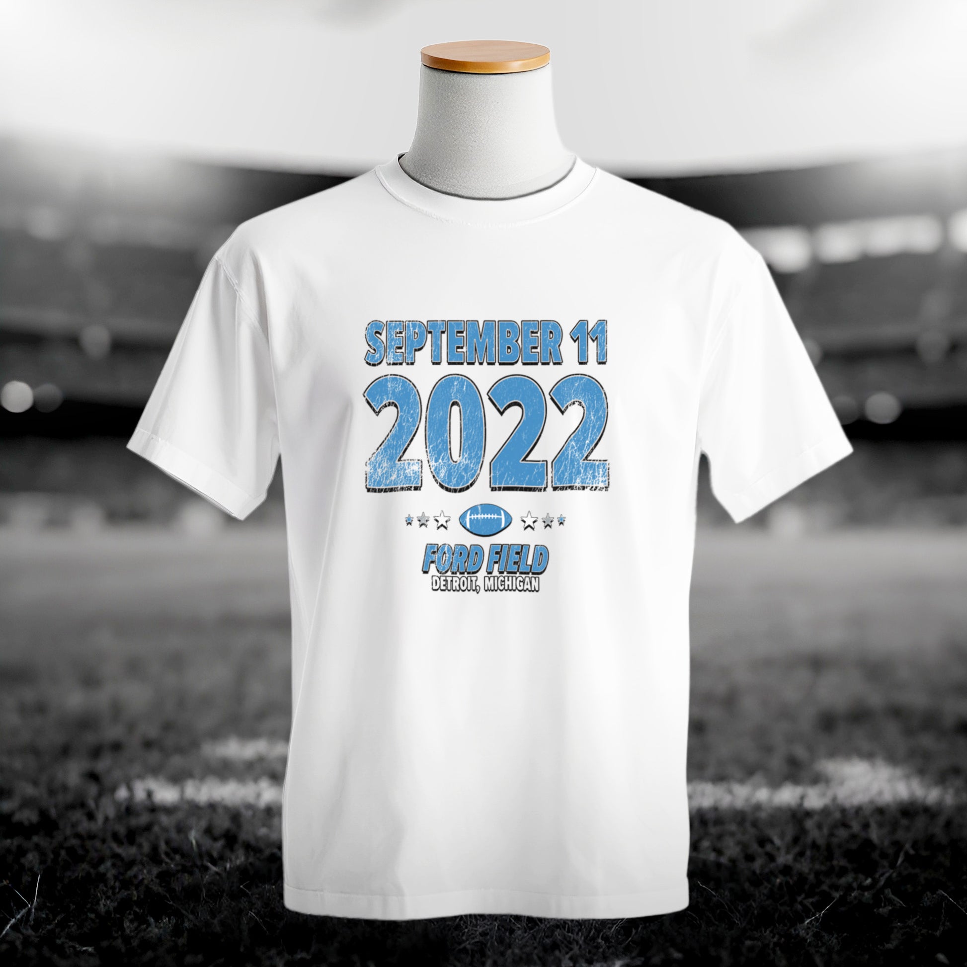 IO|football-2022-09-11-detroit|comfort-colors-bw|Hero
