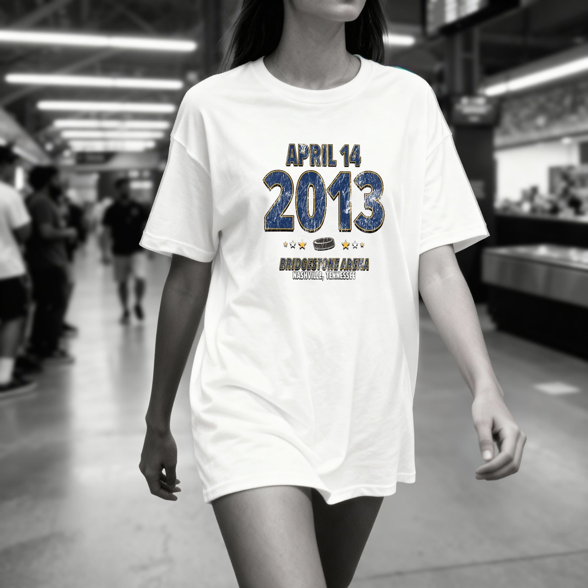 IO|hockey-2013-04-14-nashville|comfort-colors-bw|Lifestyle