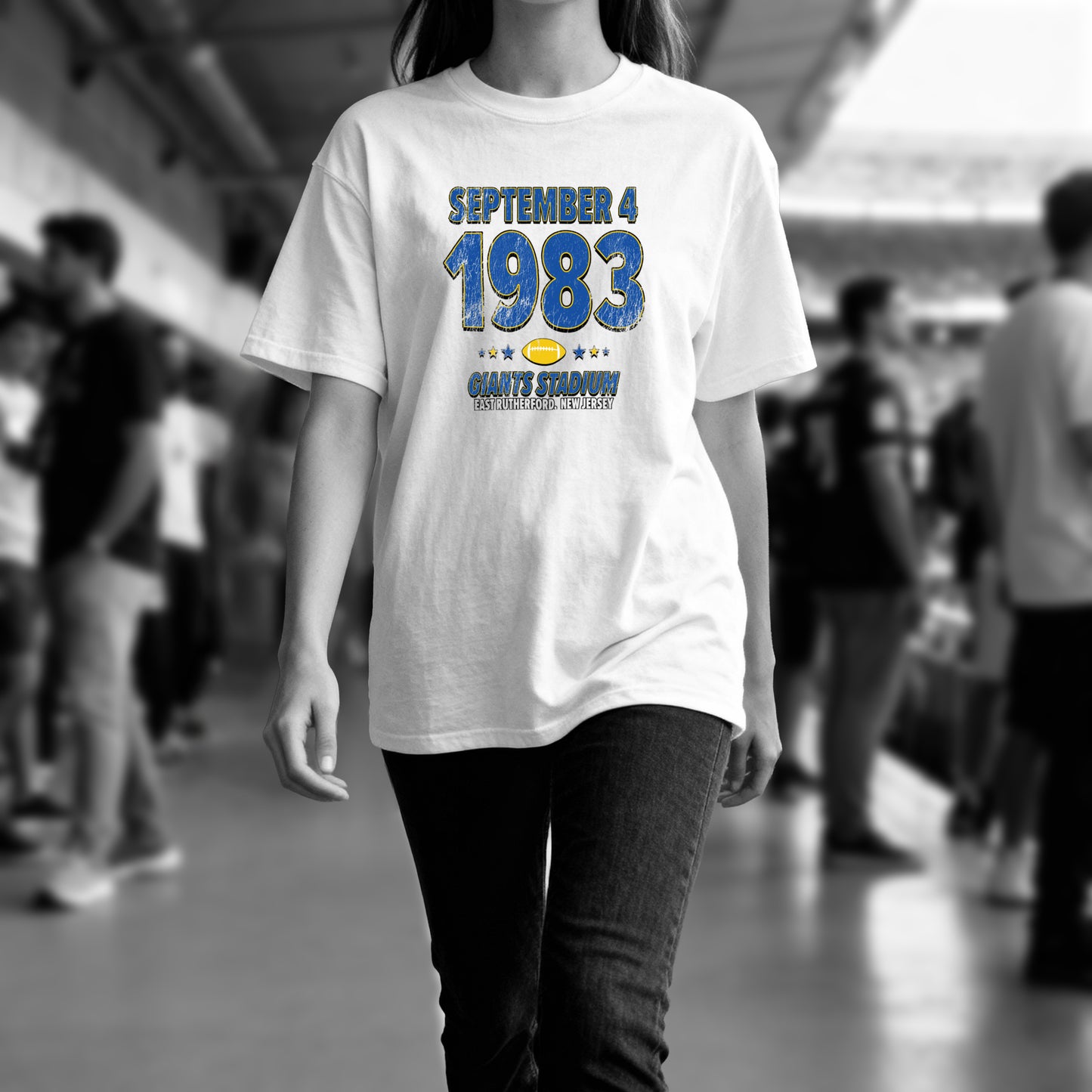 IO|football-1983-09-04-los-angeles|comfort-colors-bw|Lifestyle