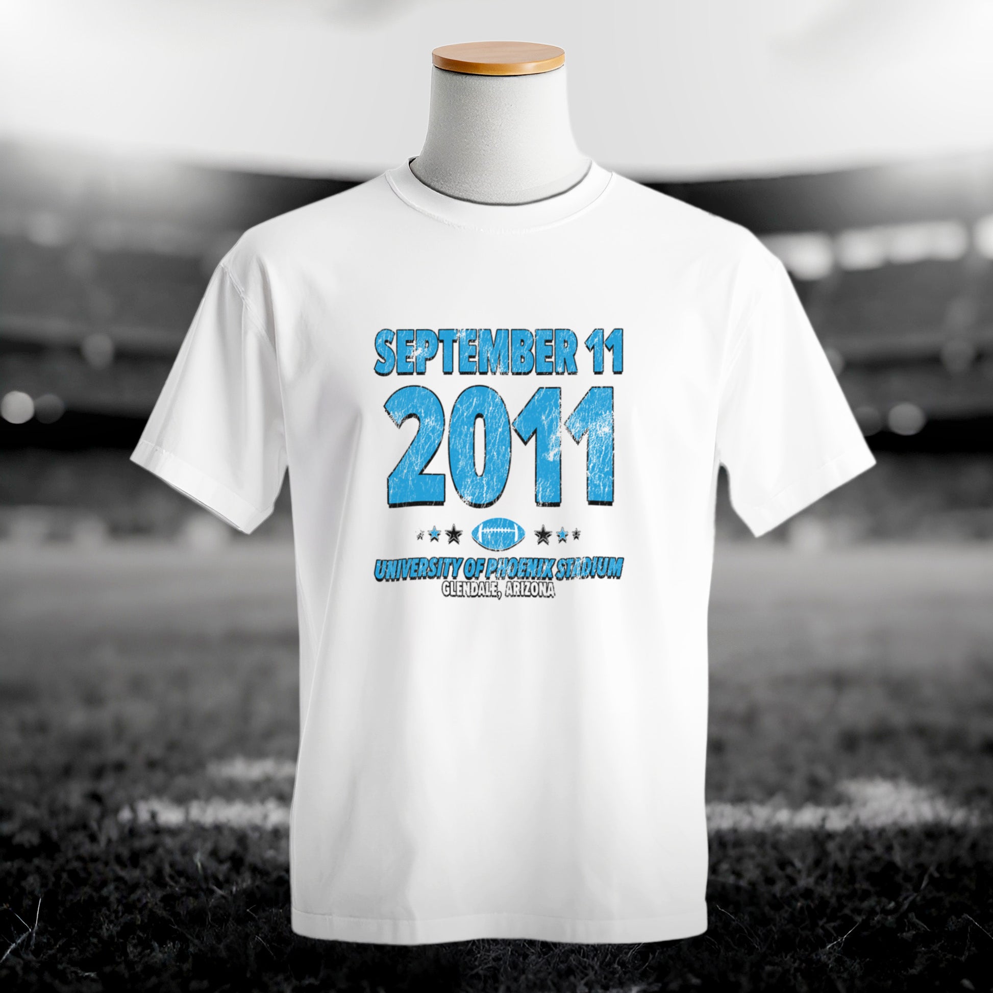 IO|football-2011-09-11-carolina|comfort-colors-bw|Hero