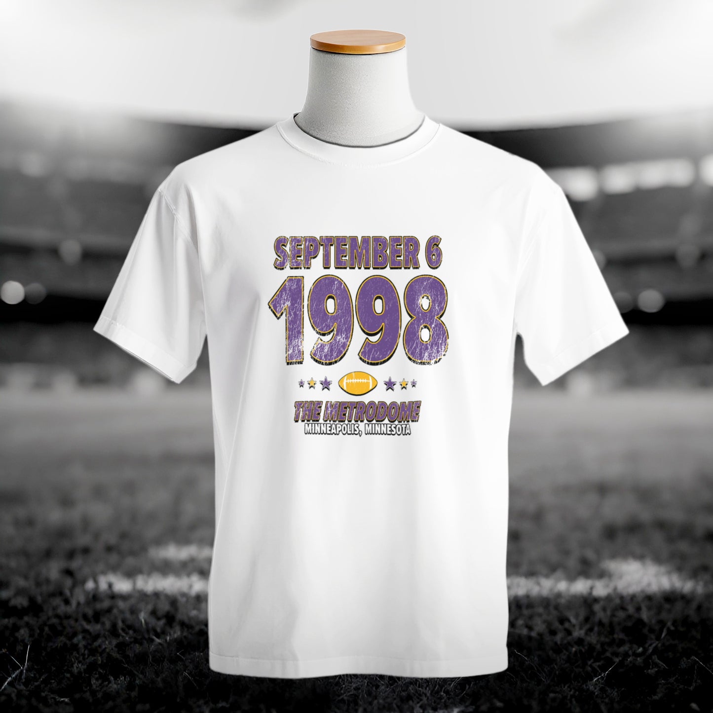 IO|football-1998-09-06-minnesota|comfort-colors-bw|Hero