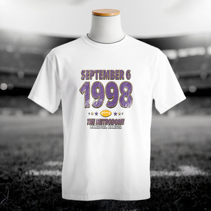 IO|football-1998-09-06-minnesota|comfort-colors-bw|Hero