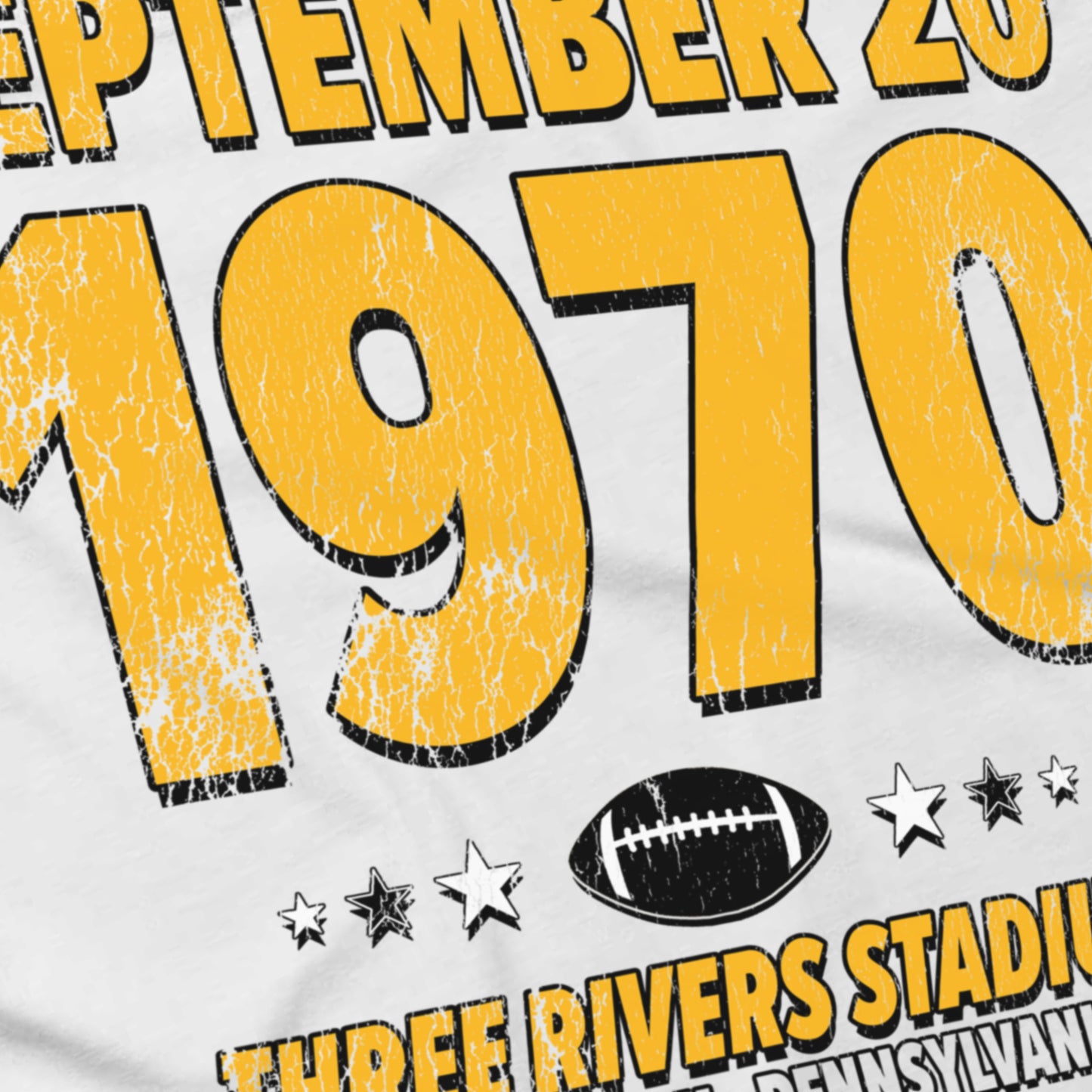 IO|football-1970-09-20-pittsburgh|comfort-colors-bw|Angle