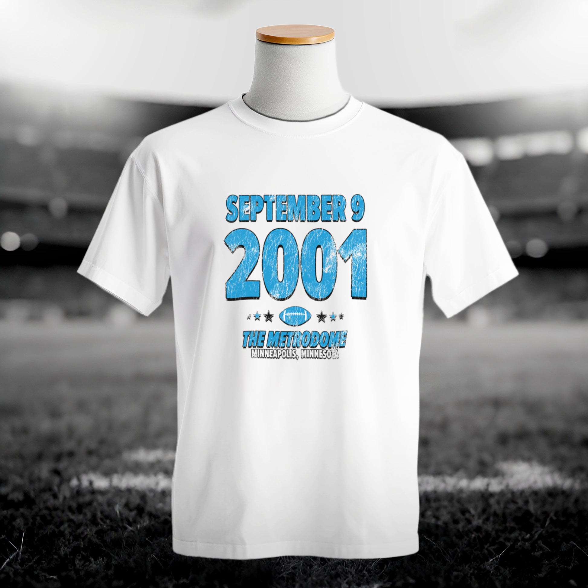 IO|football-2001-09-09-carolina|comfort-colors-bw|Hero