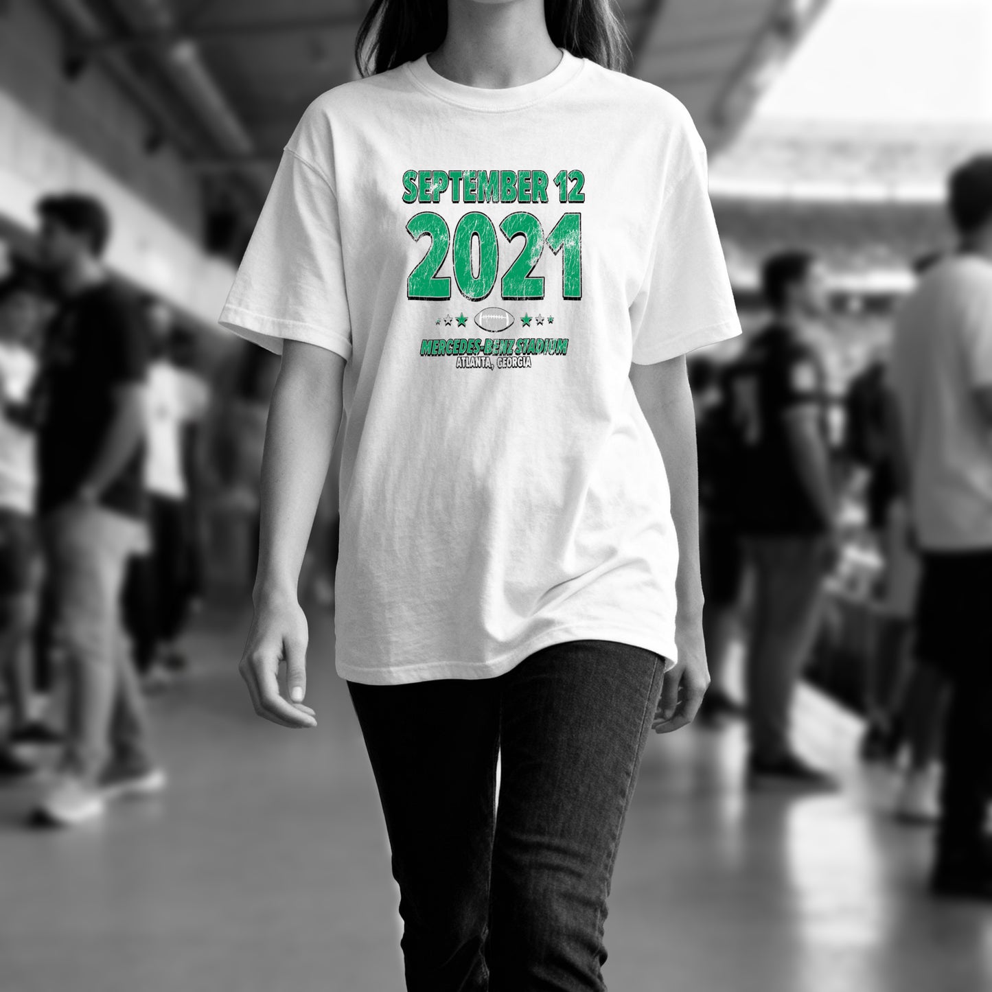 IO|football-2021-09-12-philadelphia|comfort-colors-bw|Lifestyle