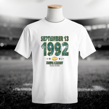 IO|football-1992-09-13-green-bay|comfort-colors-bw|Hero