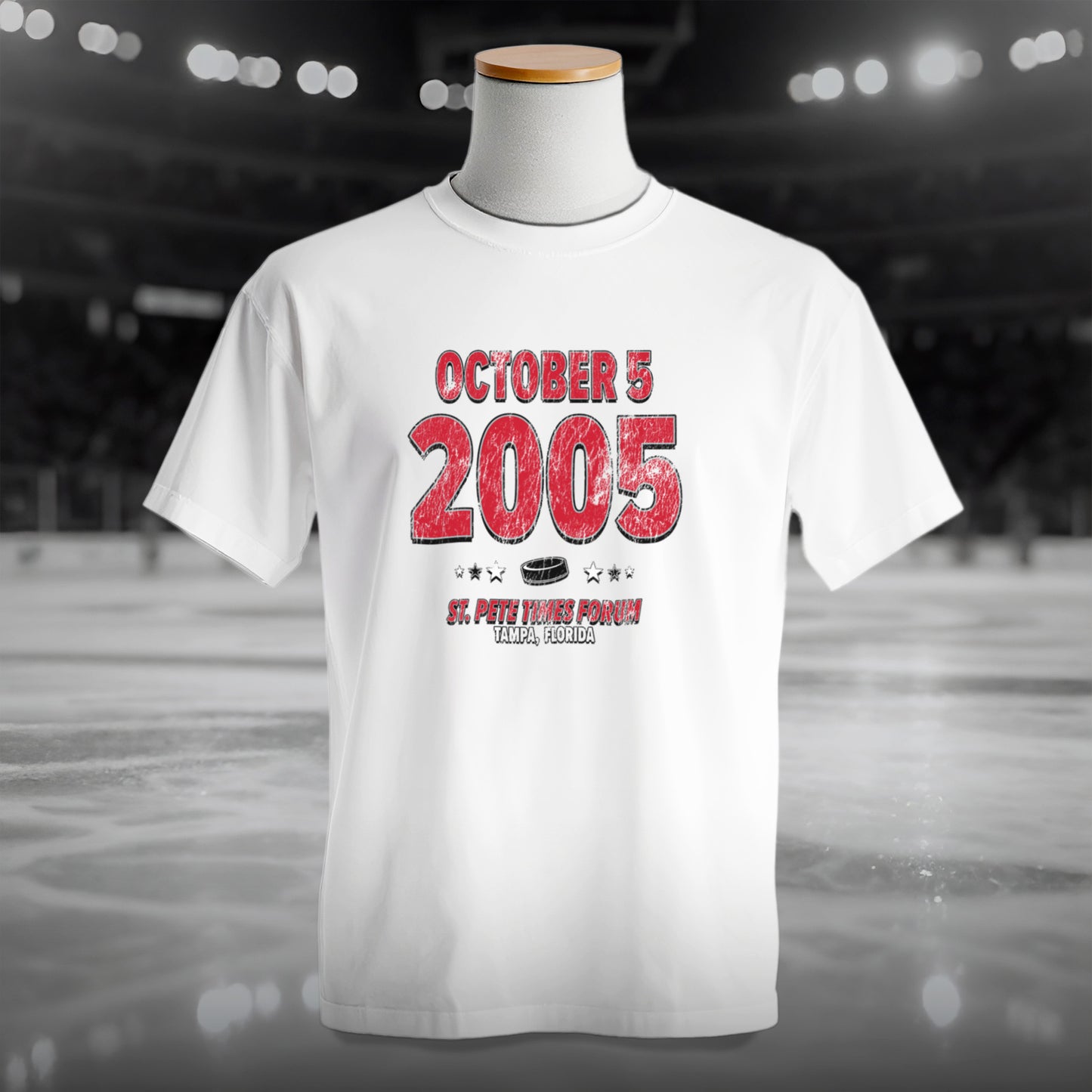 IO|hockey-2005-10-05-carolina|comfort-colors-bw|Hero