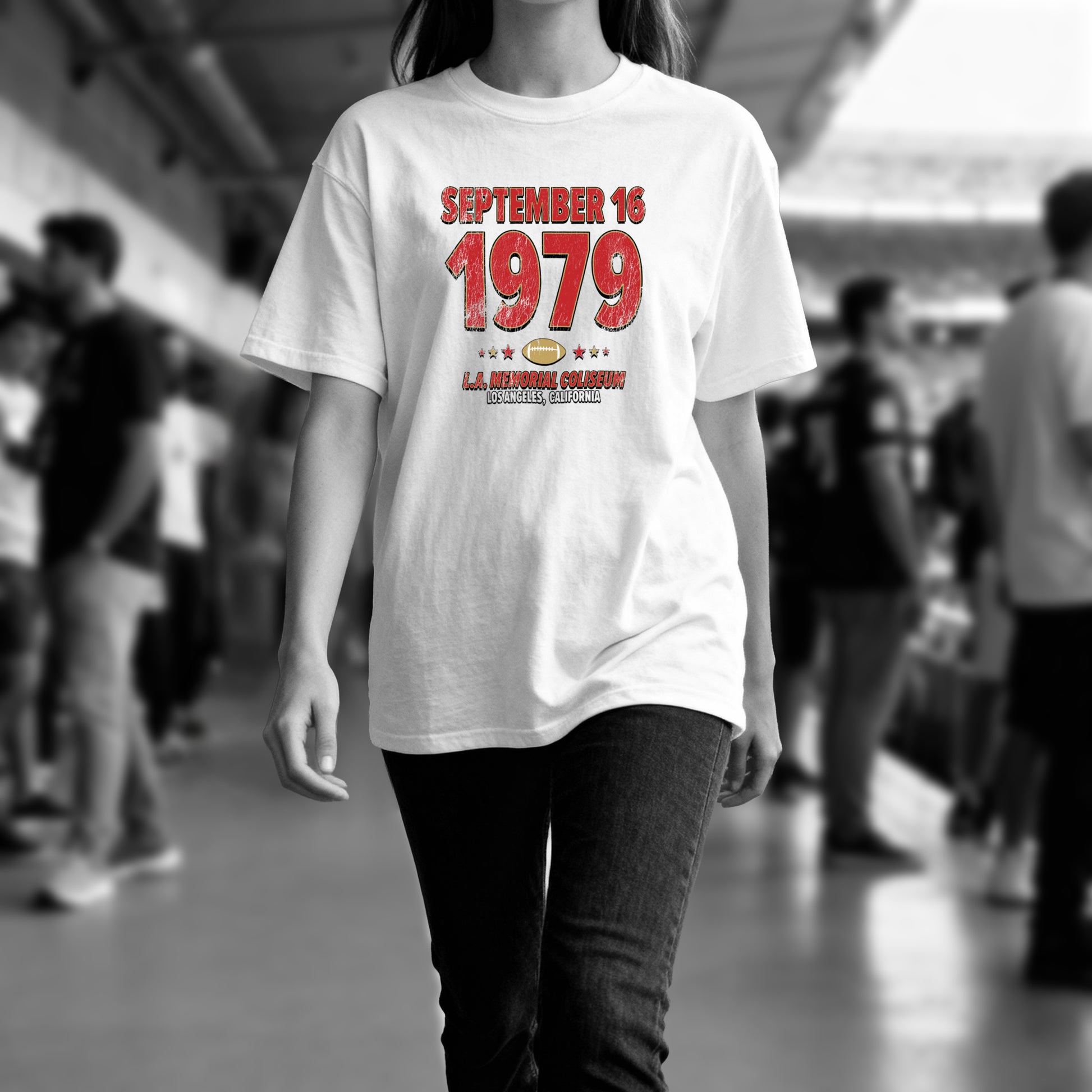 IO|football-1979-09-16-san-francisco|comfort-colors-bw|Lifestyle