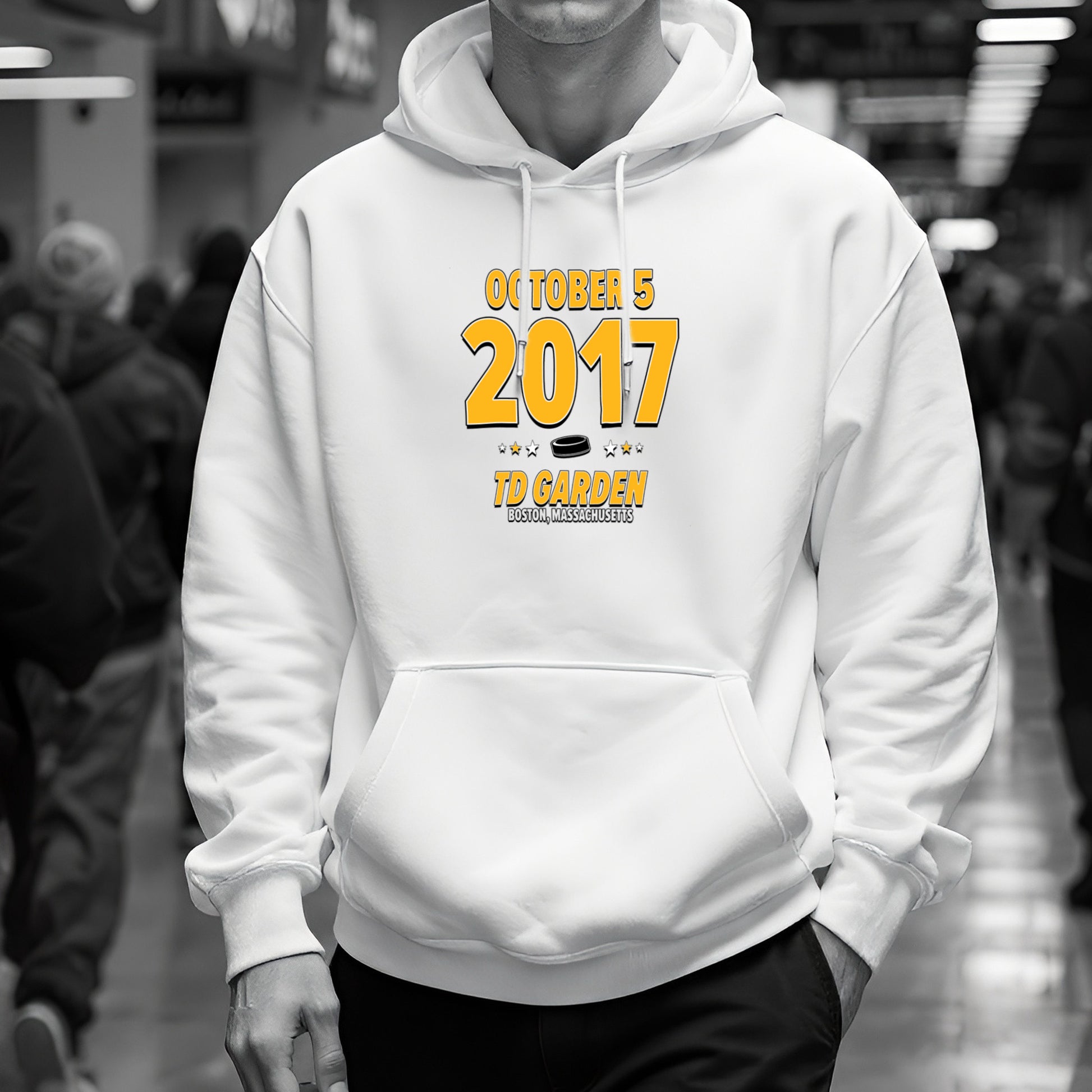 IO|hockey-2017-10-05-boston|hoodie-bw|Lifestyle