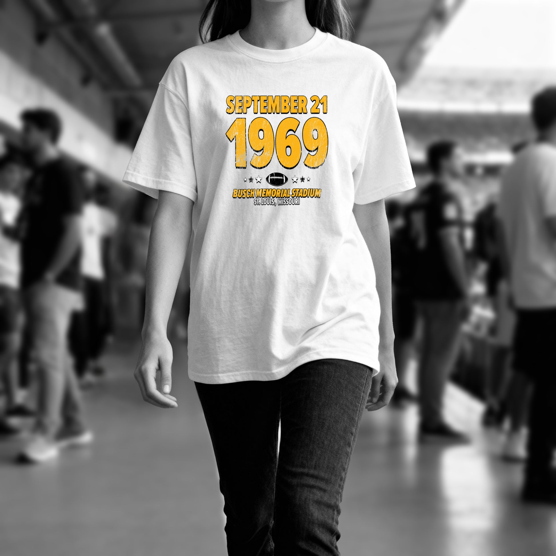 IO|football-1969-09-21-pittsburgh|comfort-colors-bw|Lifestyle