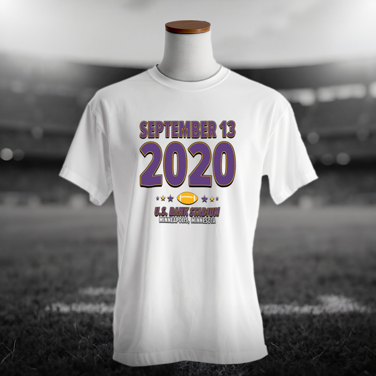 IO|football-2020-09-13-minnesota|origin-tee-bw|Hero