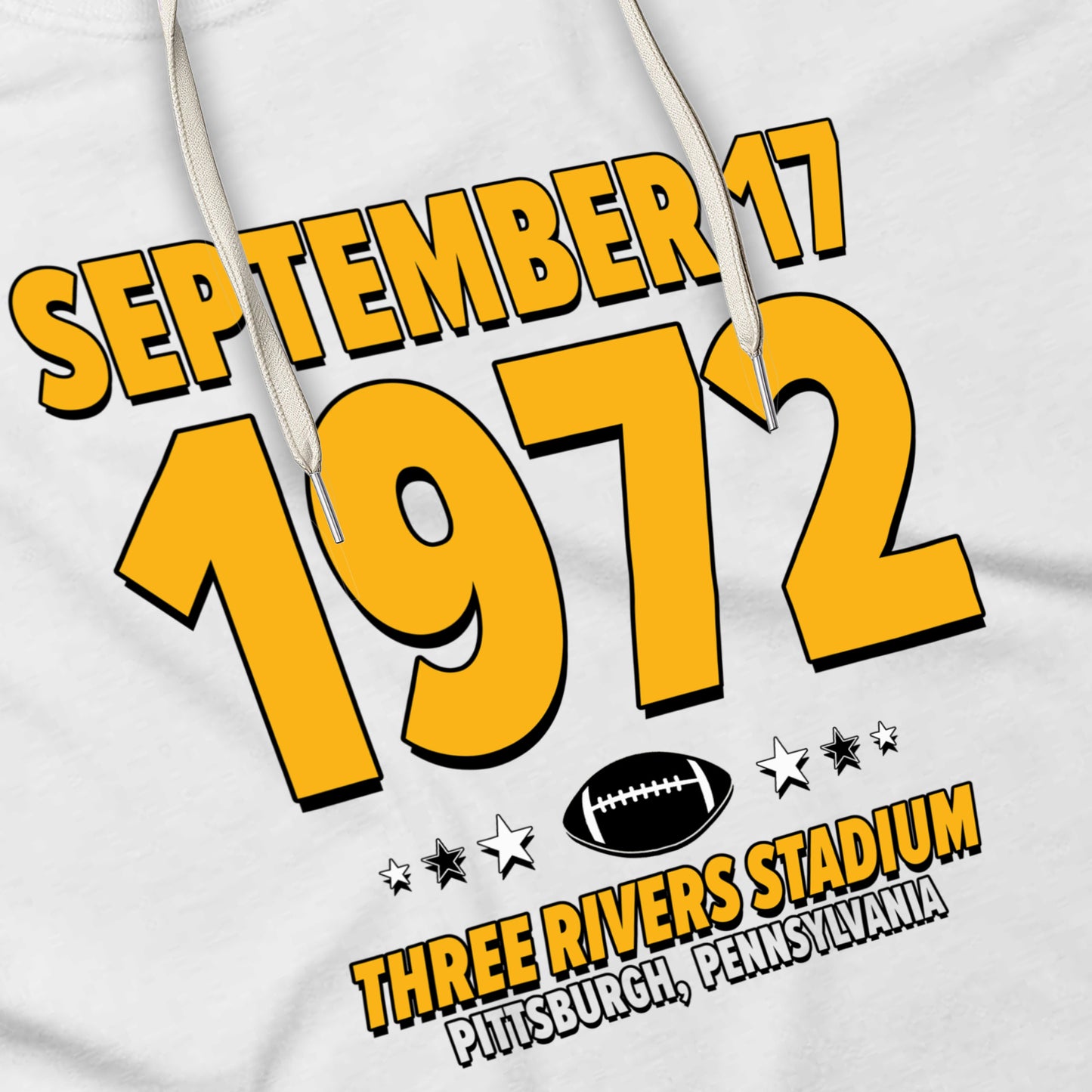 IO|football-1972-09-17-pittsburgh|hoodie-bw|Angle