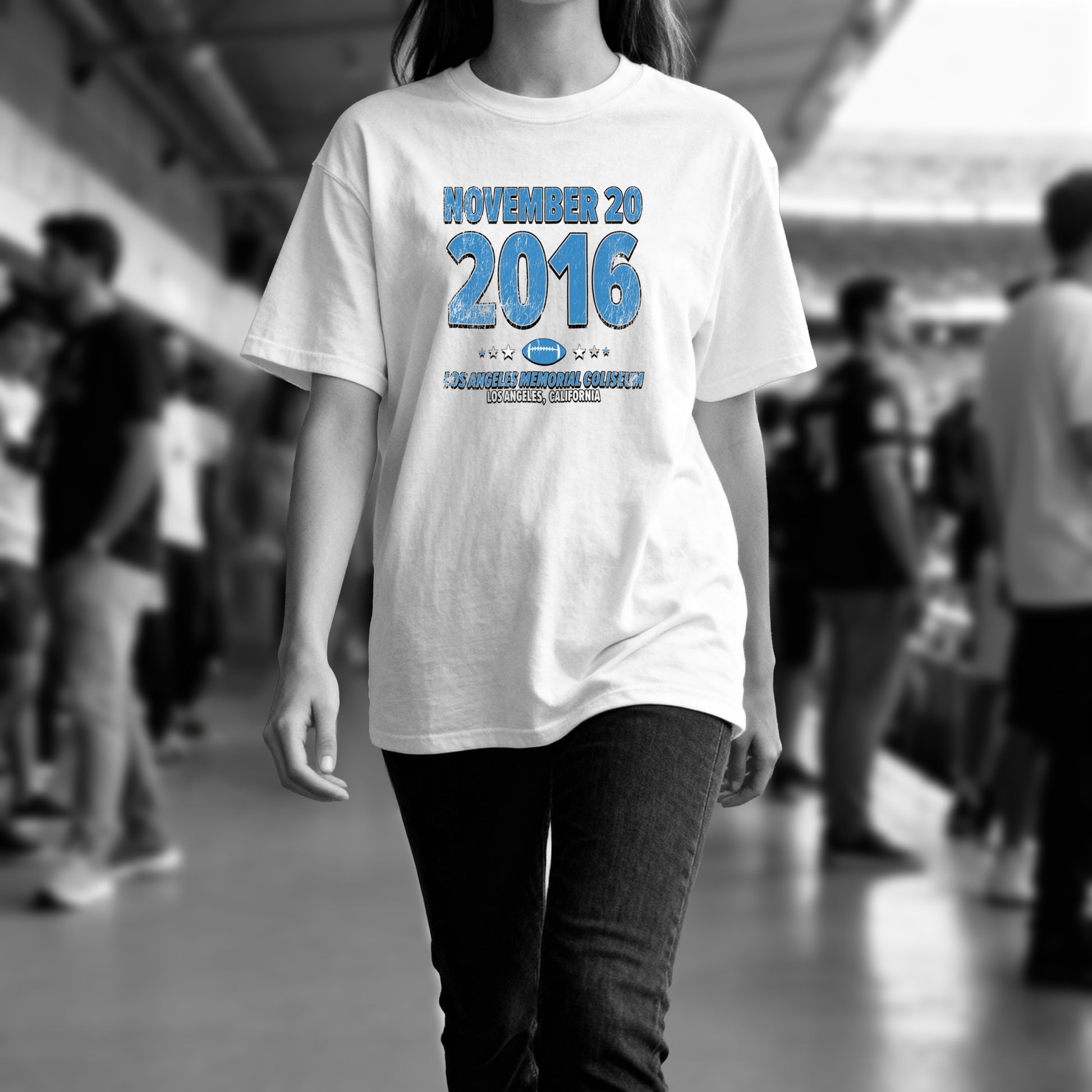 IO|football-2016-11-20-detroit|comfort-colors-bw|Lifestyle