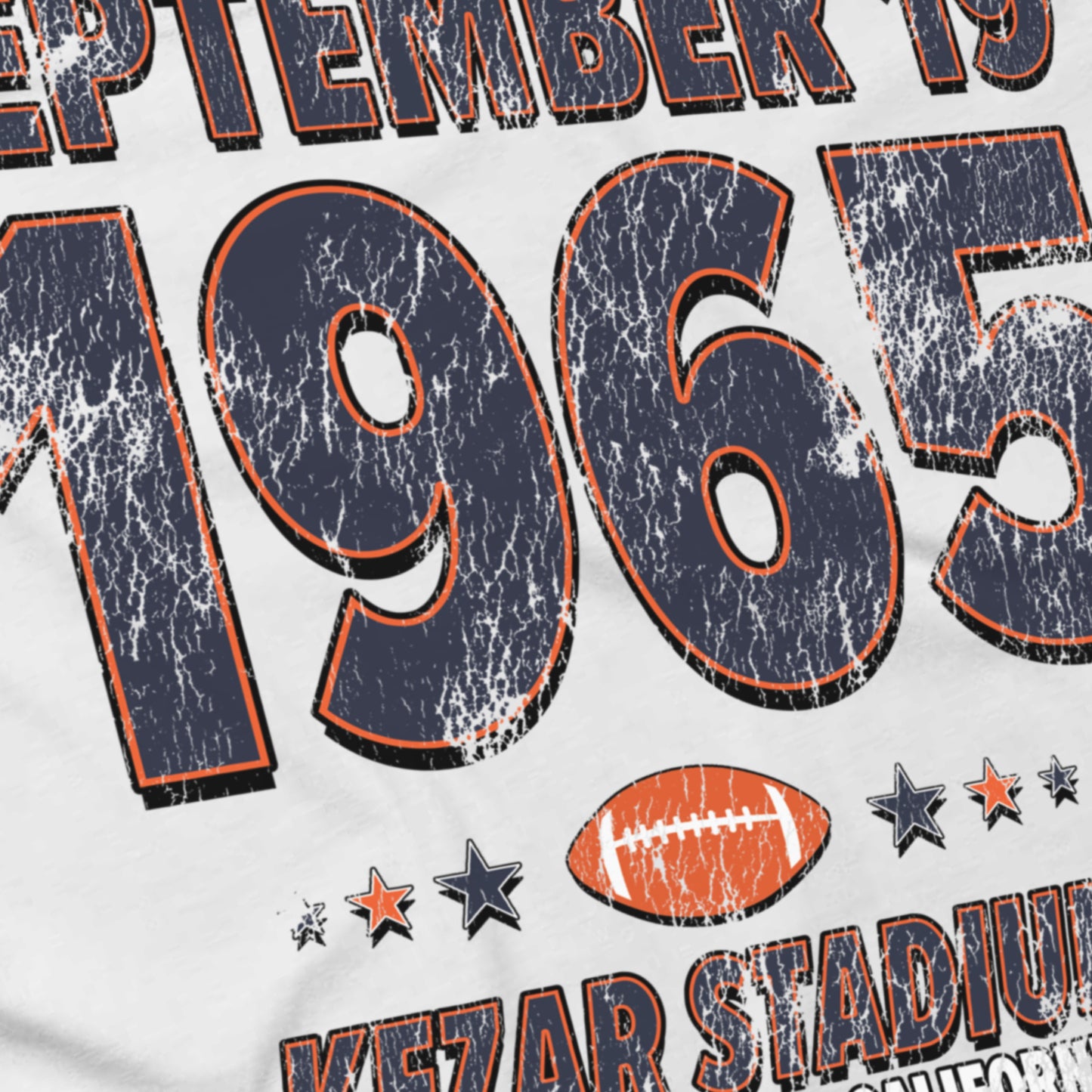 IO|football-1965-09-19-chicago|comfort-colors-bw|Angle