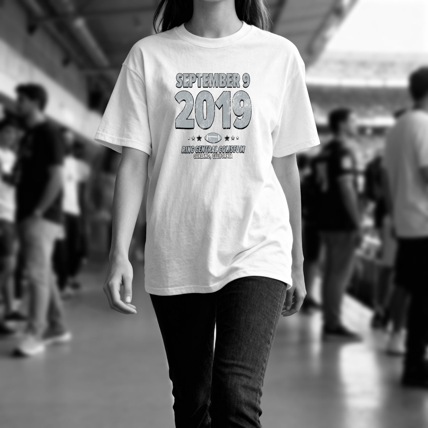IO|football-2019-09-09-las-vegas|comfort-colors-bw|Lifestyle