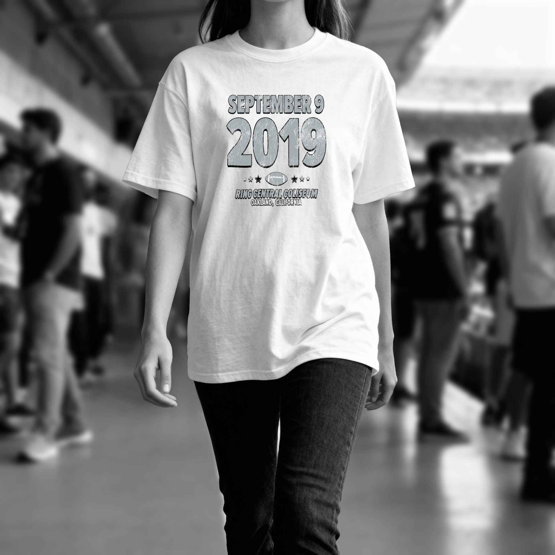 IO|football-2019-09-09-las-vegas|comfort-colors-bw|Lifestyle