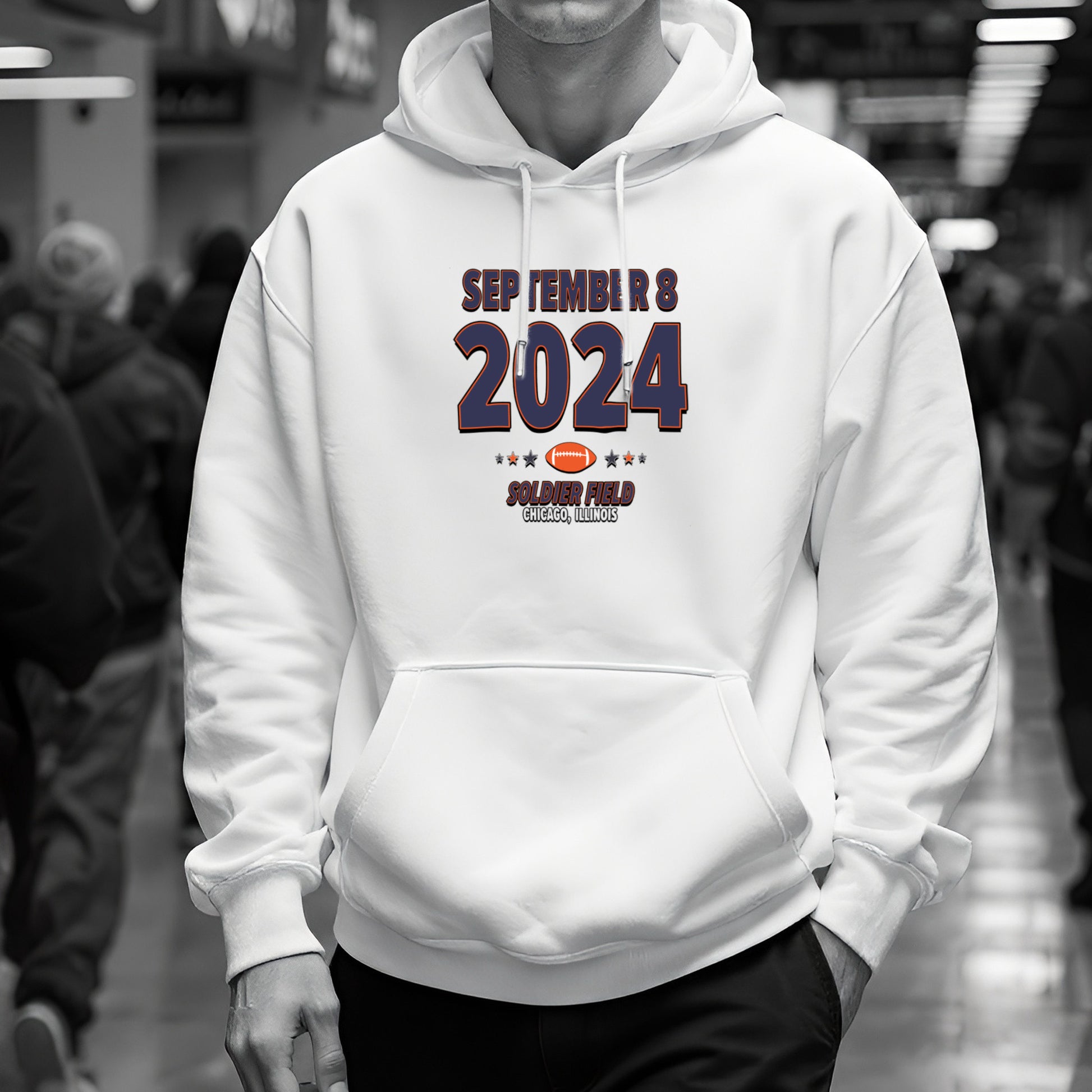 IO|football-2024-09-08-chicago|hoodie-bw|Lifestyle