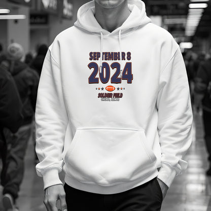 IO|football-2024-09-08-chicago|hoodie-bw|Lifestyle