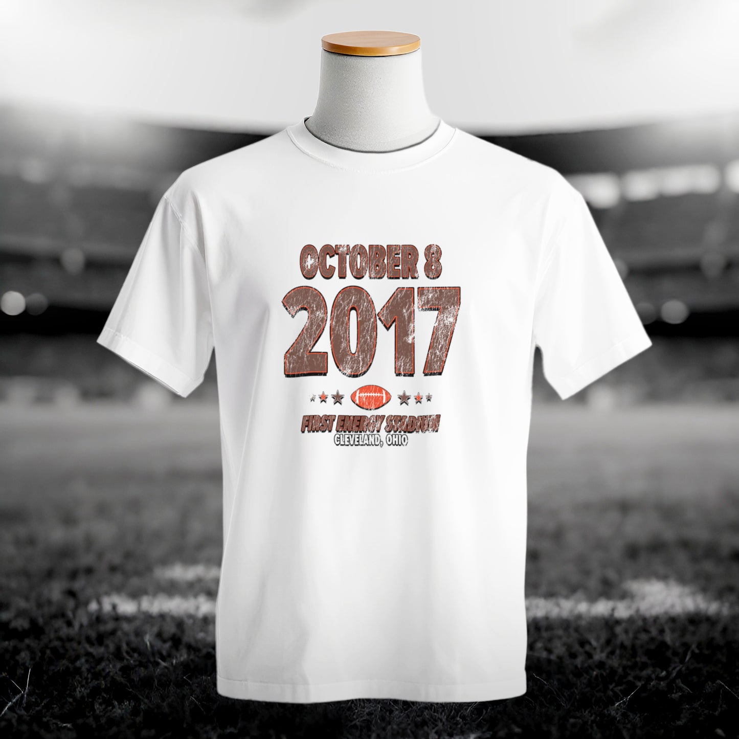 IO|football-2017-10-08-cleveland|comfort-colors-bw|Hero