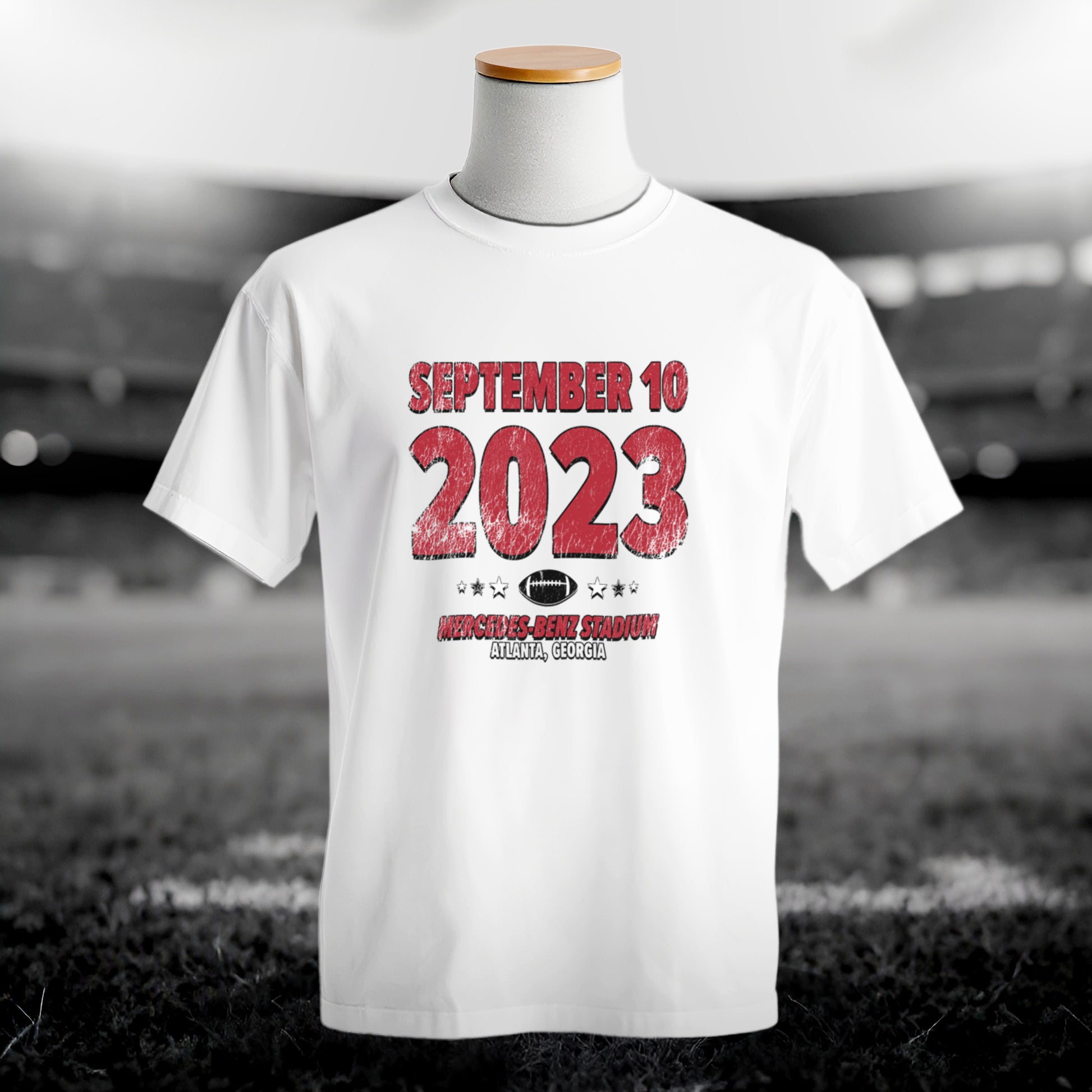 IO|football-2023-09-10-atlanta|comfort-colors-bw|Hero