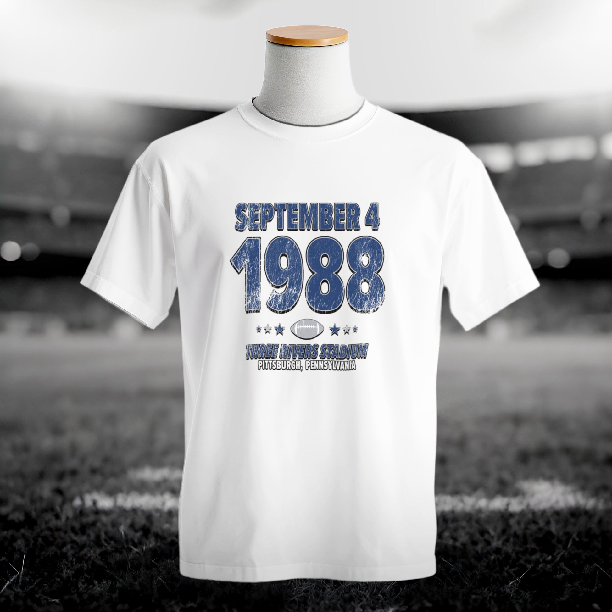 IO|football-1988-09-04-dallas|comfort-colors-bw|Hero