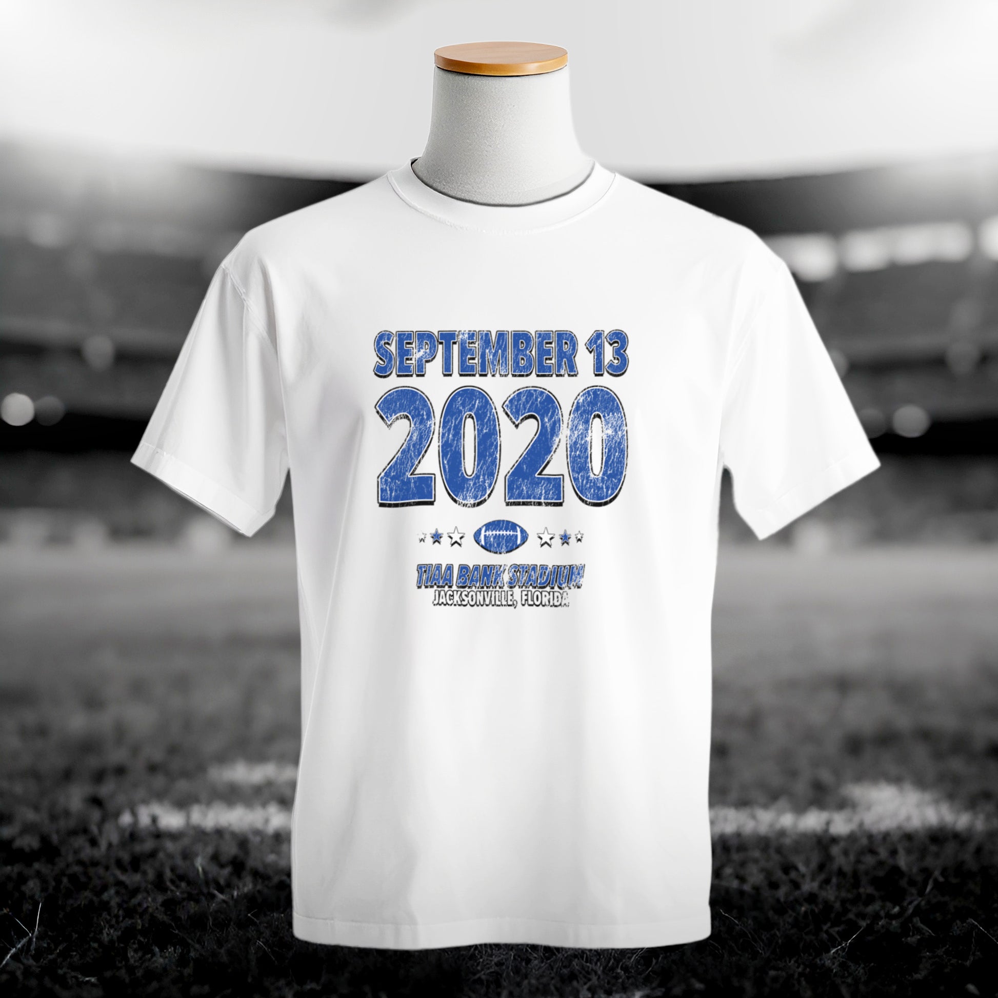 IO|football-2020-09-13-indianapolis|comfort-colors-bw|Hero