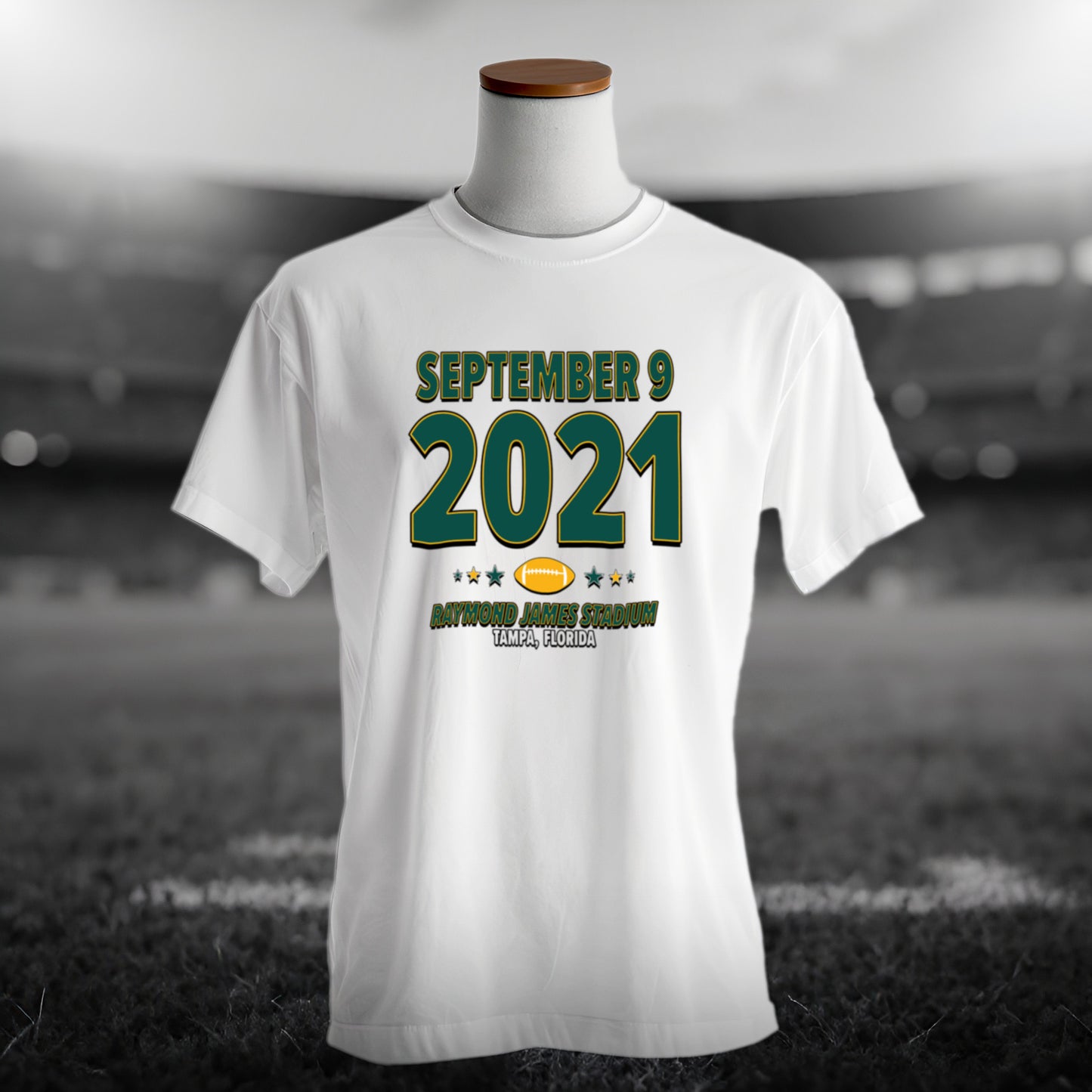 IO|football-2021-09-09-green-bay|origin-tee-bw|Hero