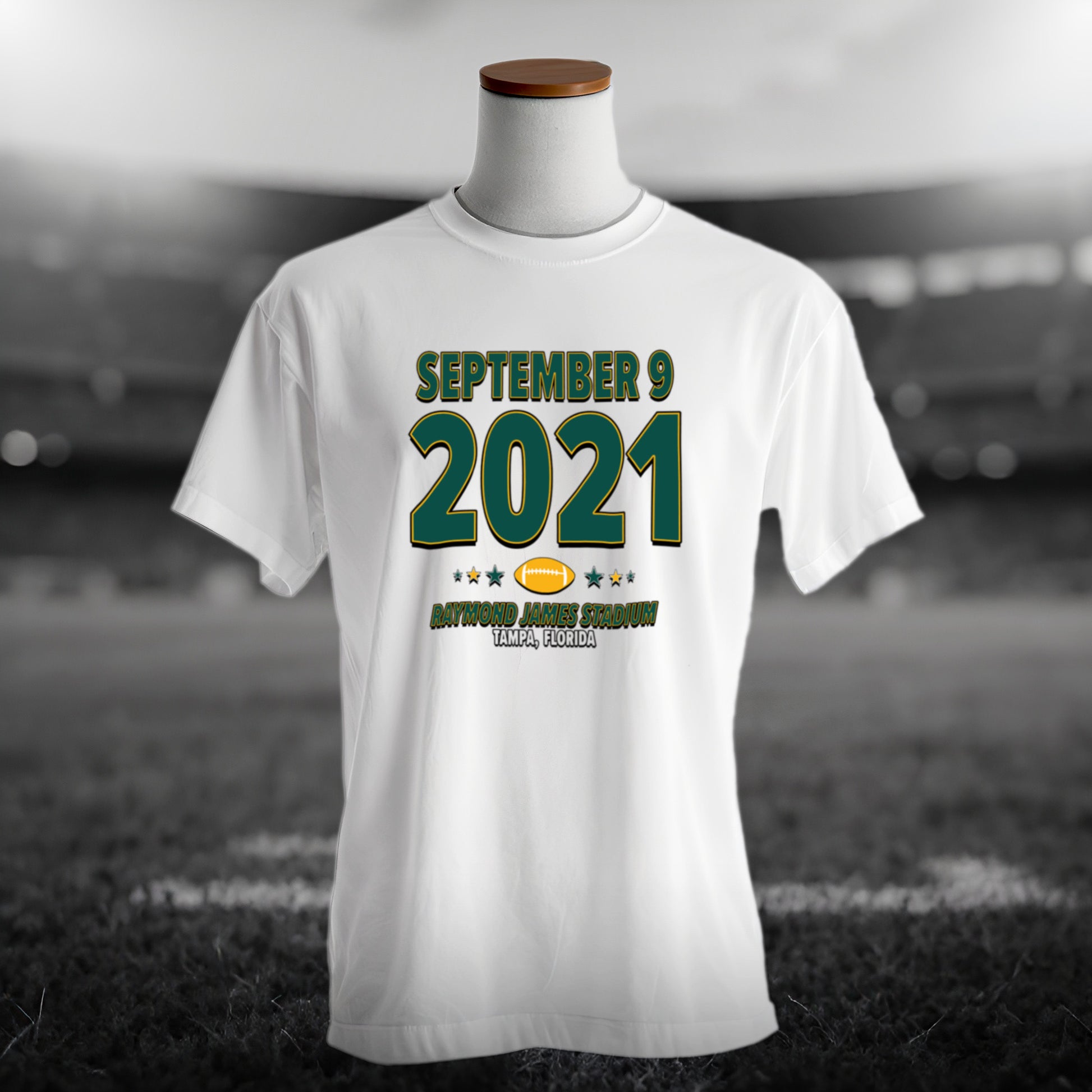 IO|football-2021-09-09-green-bay|origin-tee-bw|Hero