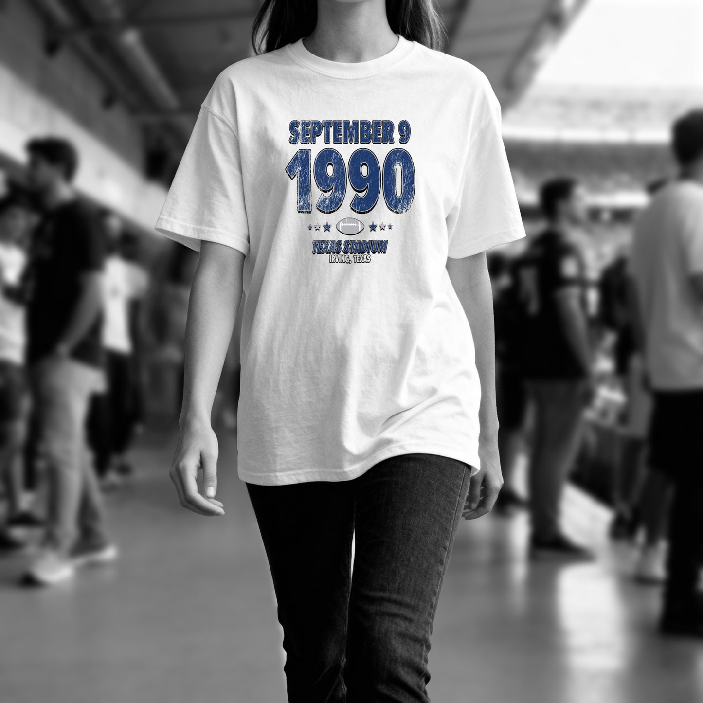 IO|football-1990-09-09-dallas|comfort-colors-bw|Lifestyle