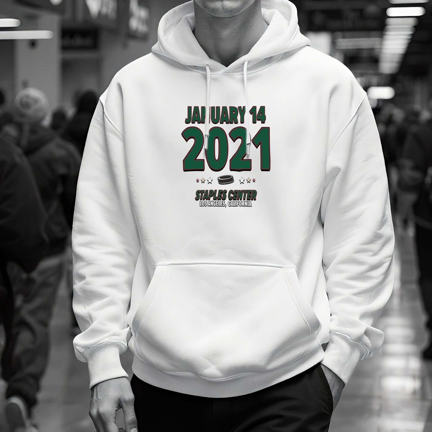 IO|hockey-2021-01-14-minnesota|hoodie-bw|Lifestyle