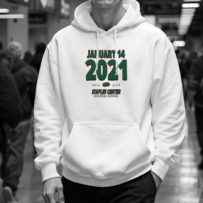 IO|hockey-2021-01-14-minnesota|hoodie-bw|Lifestyle