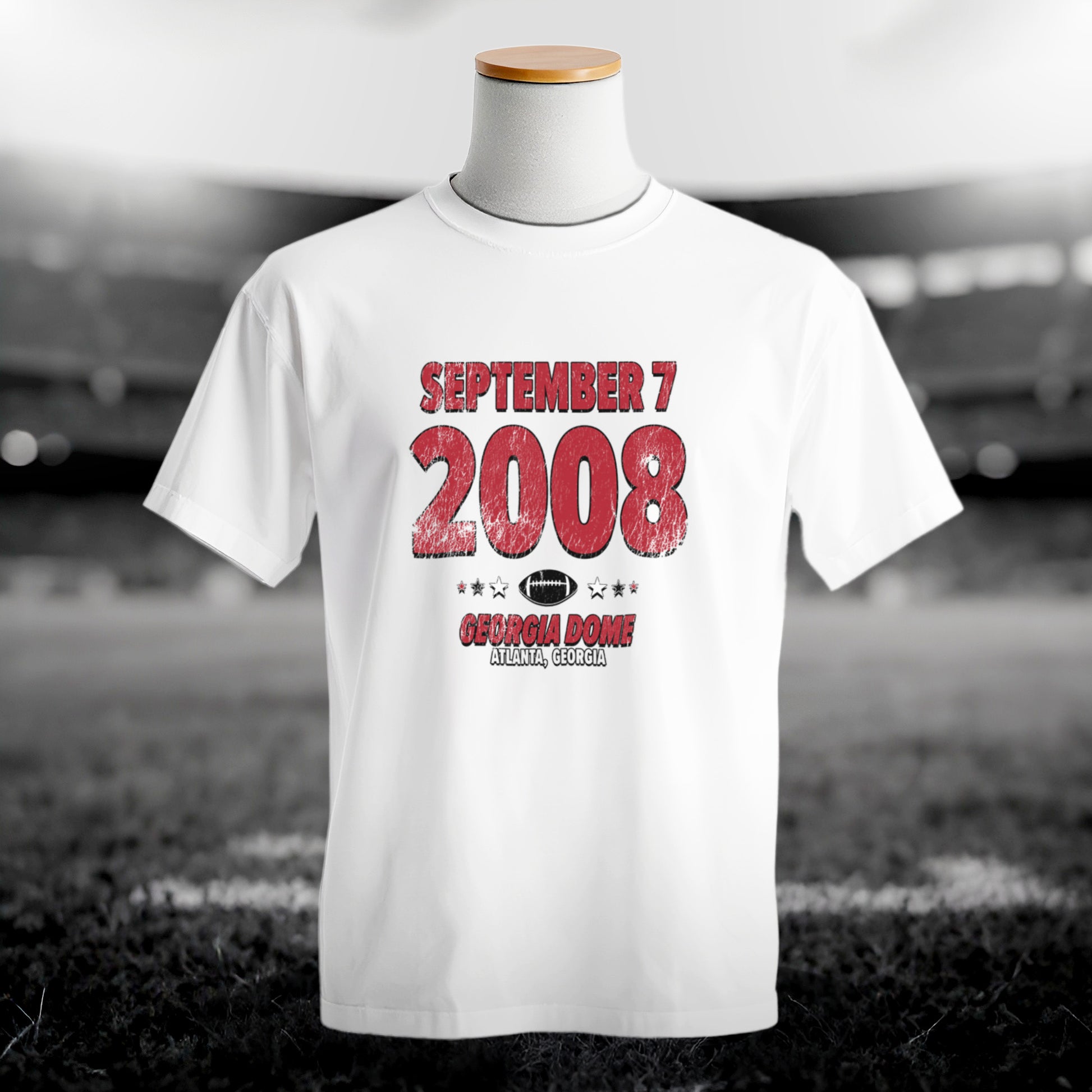 IO|football-2008-09-07-atlanta|comfort-colors-bw|Hero