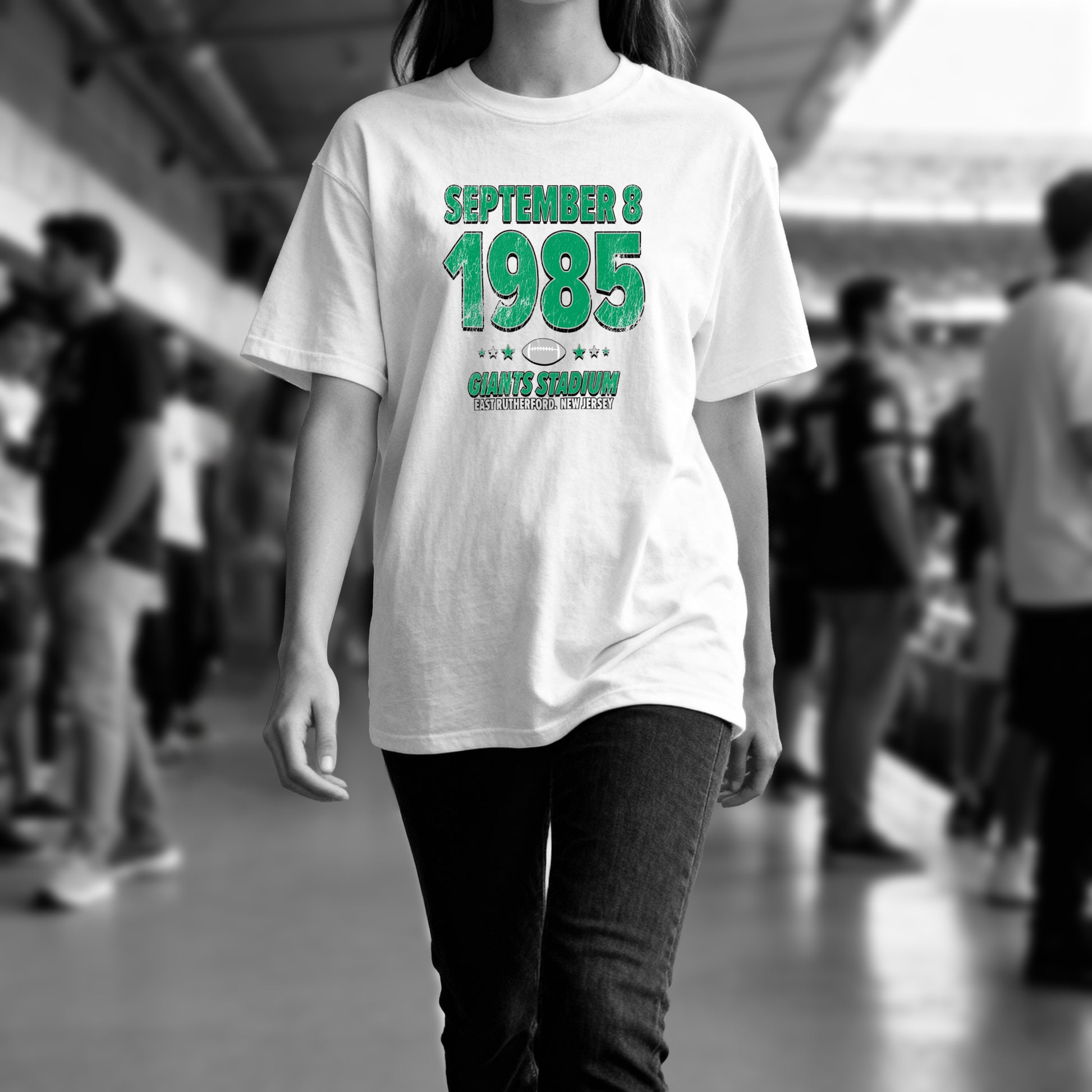 IO|football-1985-09-08-philadelphia|comfort-colors-bw|Lifestyle