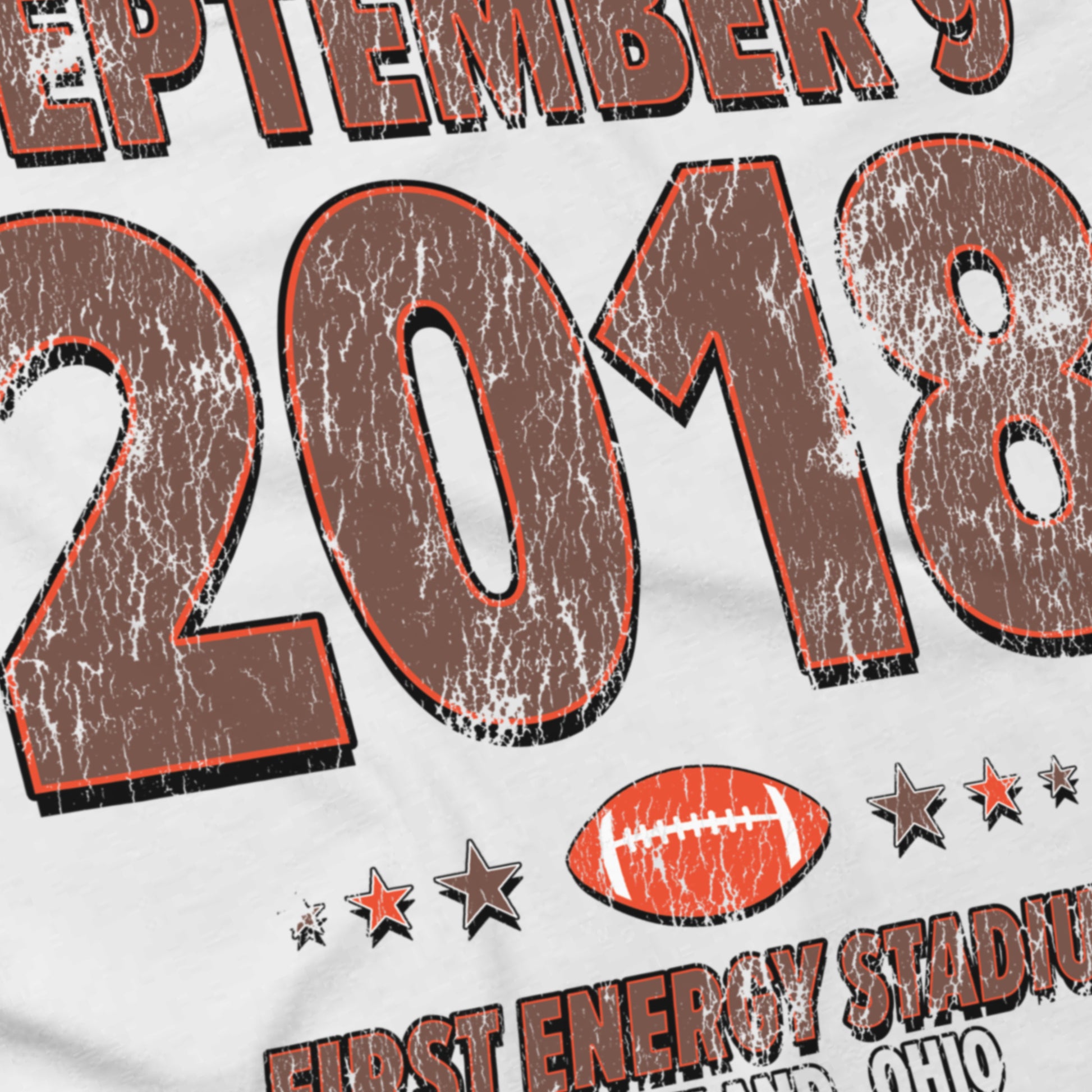 IO|football-2018-09-09-cleveland|comfort-colors-bw|Angle