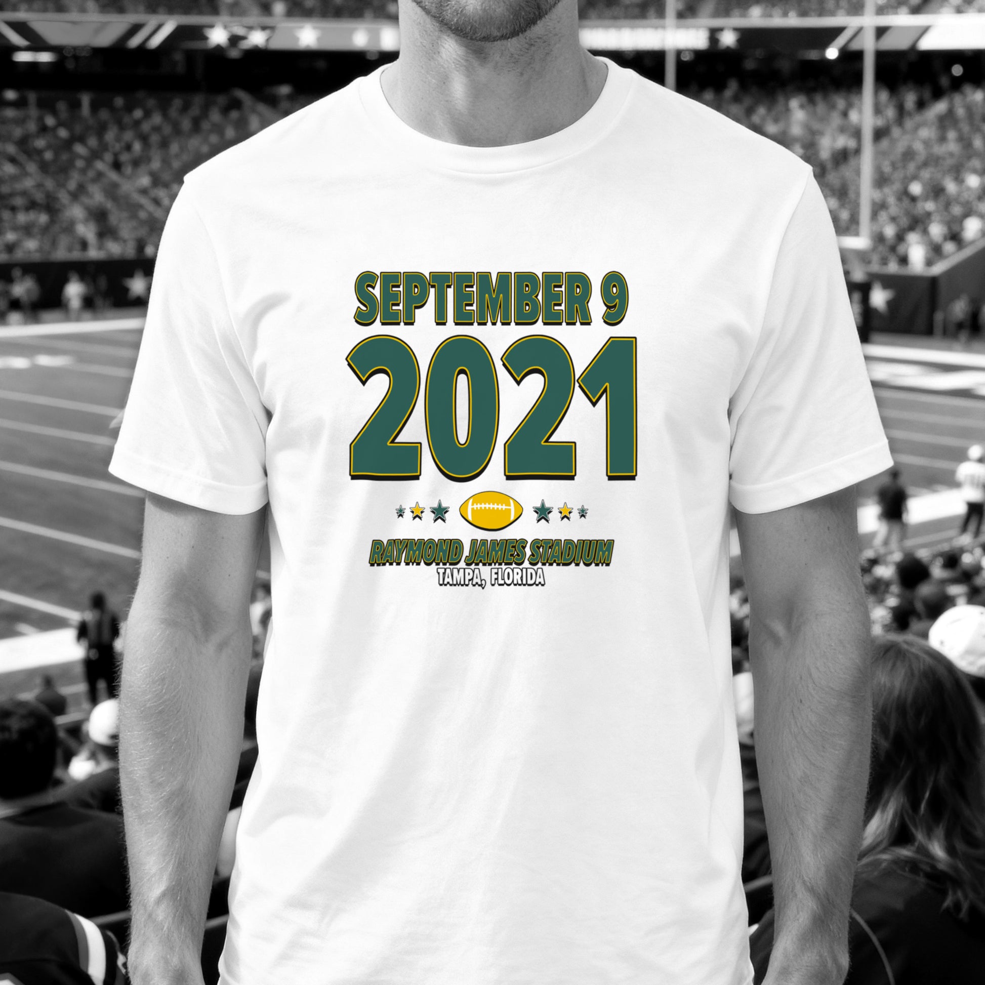 IO|football-2021-09-09-green-bay|origin-tee-bw|Lifestyle