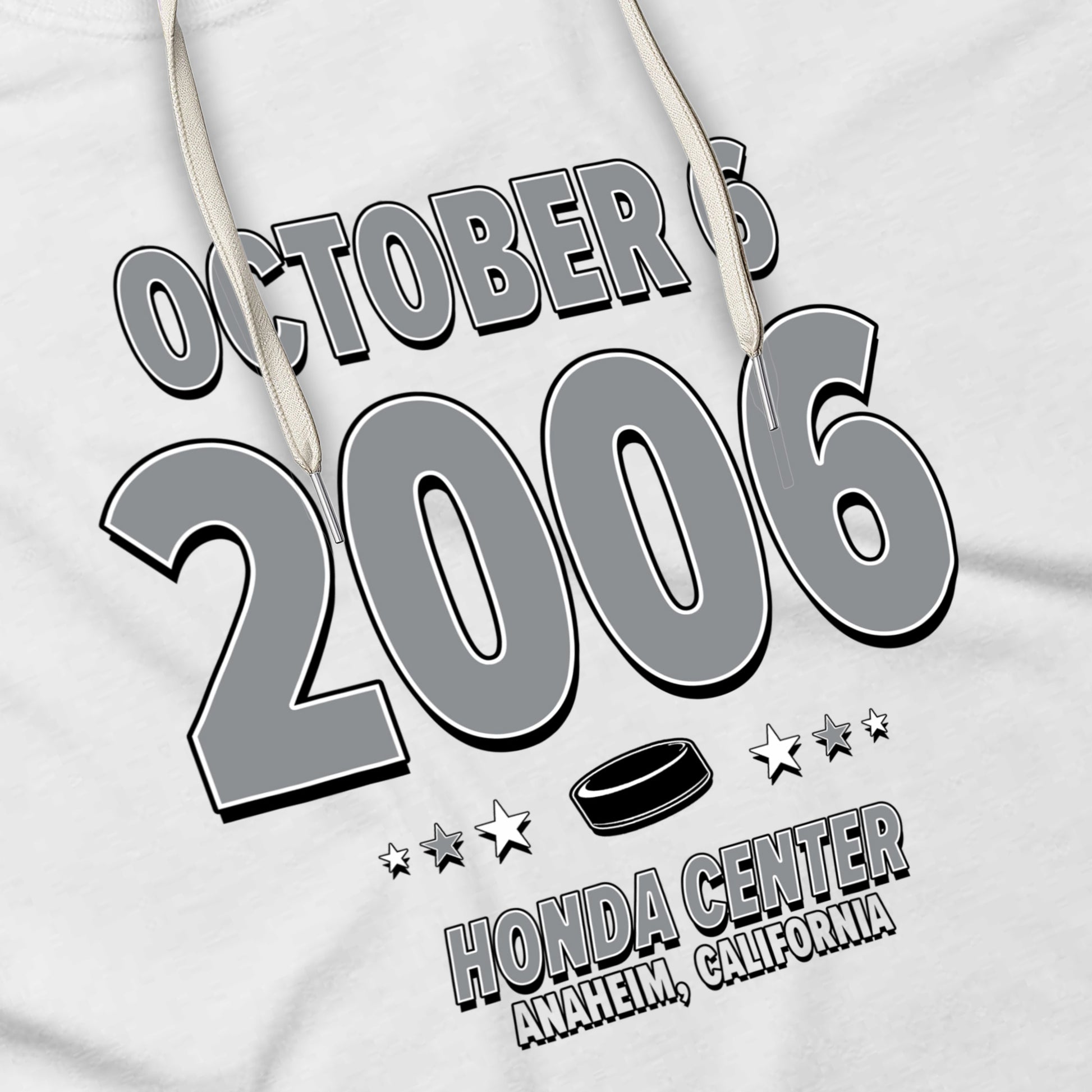 IO|hockey-2006-10-06-los-angeles|hoodie-bw|Angle