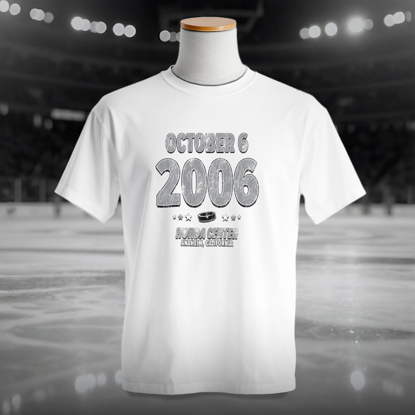 IO|hockey-2006-10-06-los-angeles|comfort-colors-bw|Hero