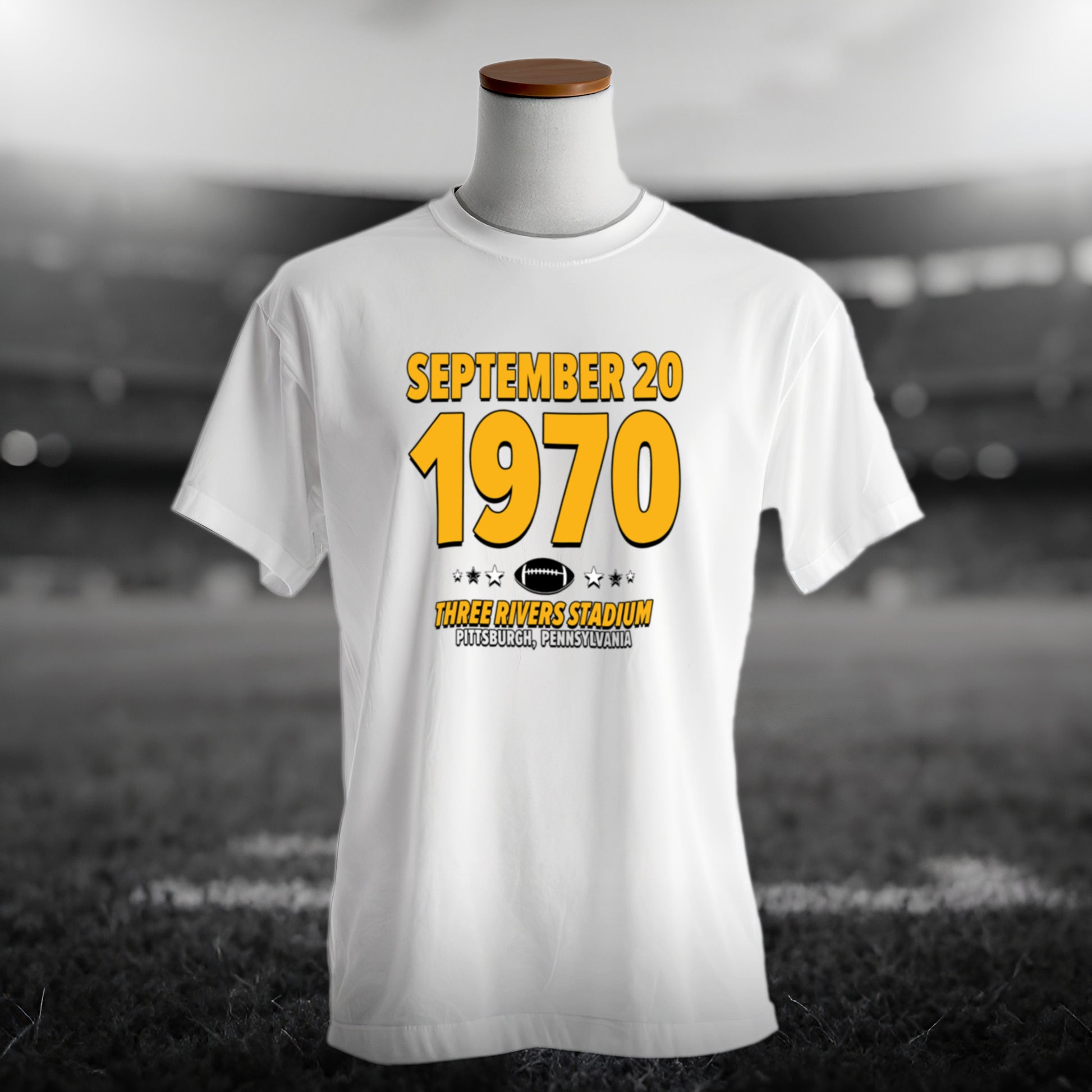 IO|football-1970-09-20-pittsburgh|origin-tee-bw|Hero